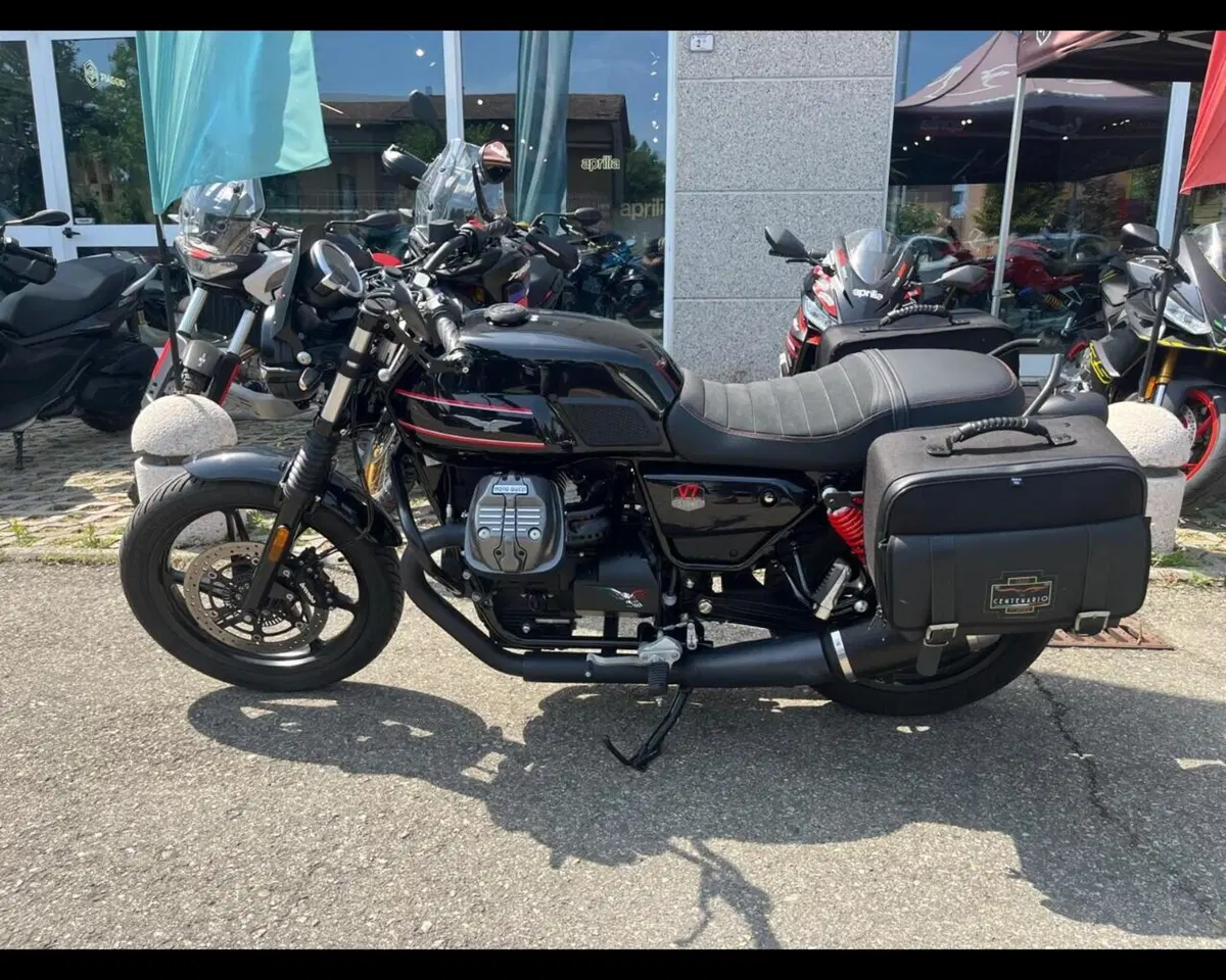Moto Guzzi V7 850 Stone Special Abs (2021) (8)