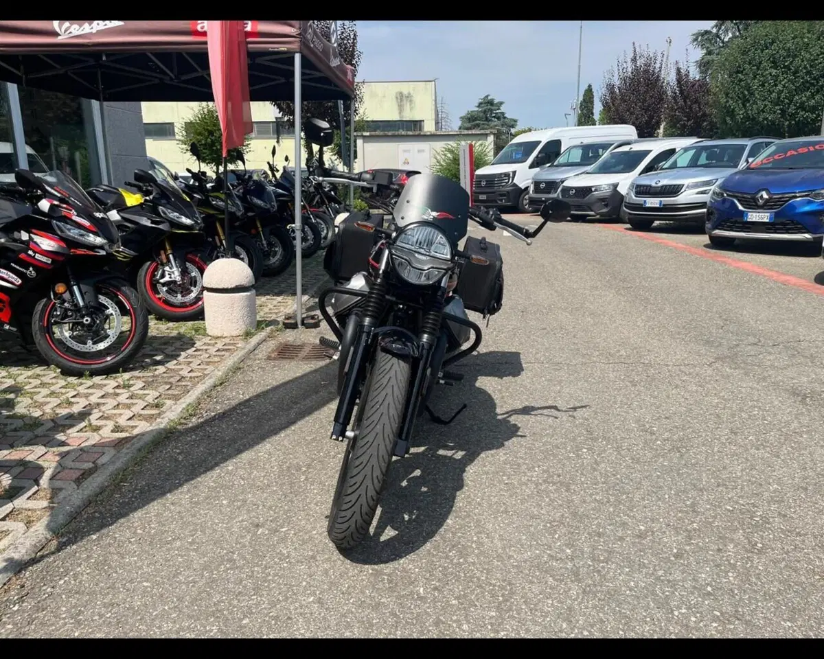 Moto Guzzi V7 850 Stone Special Abs (2021) (2)