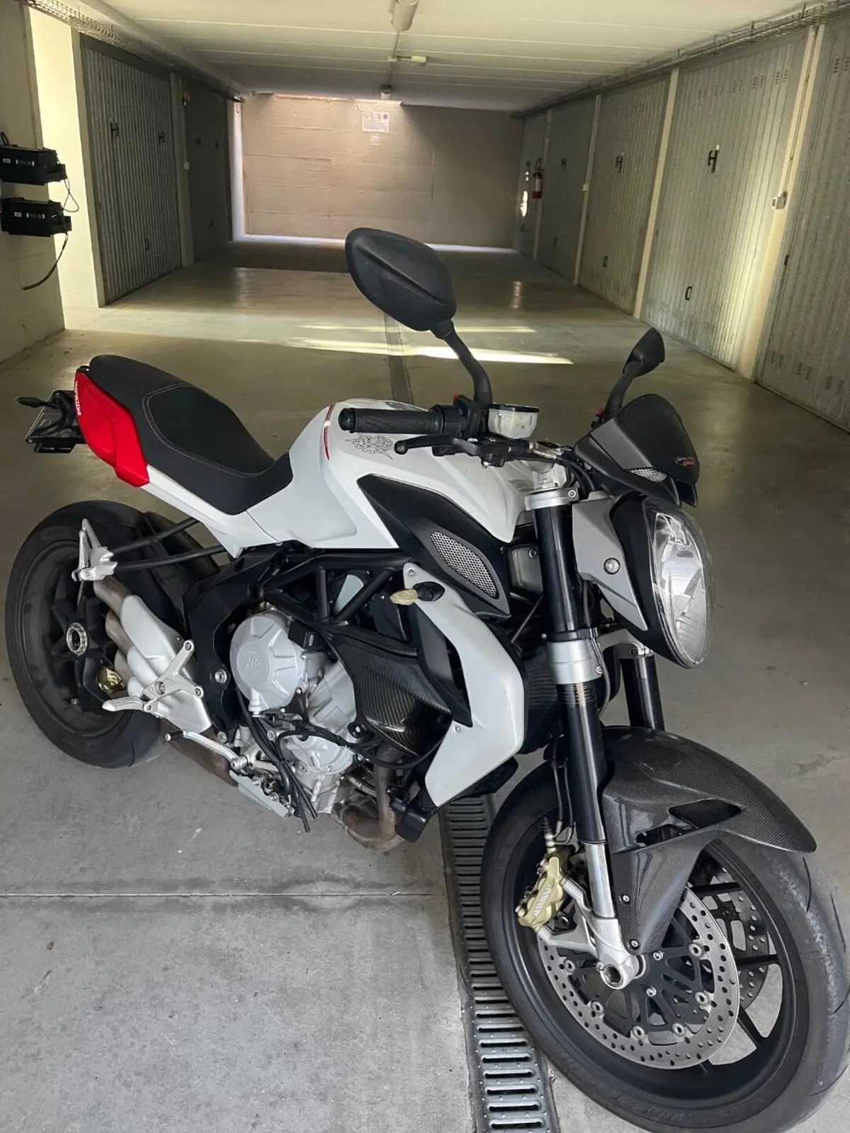 MV Agusta Brutale 800 (2012 - 15) (10)
