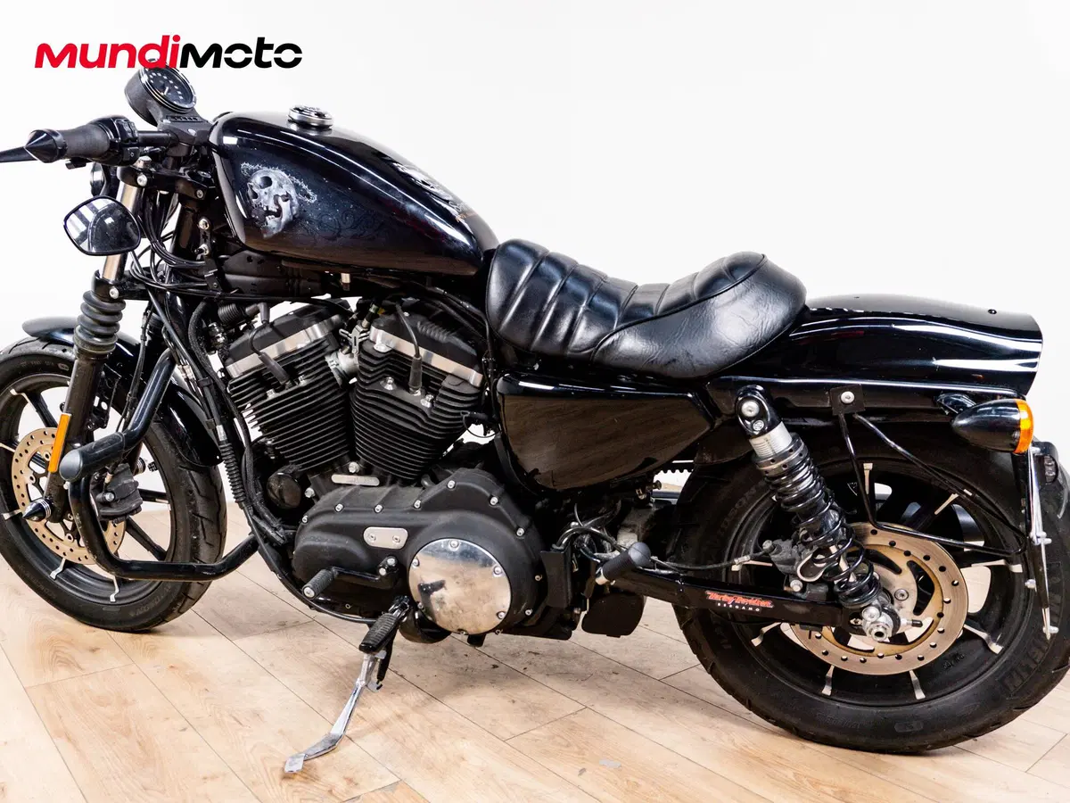 Harley-Davidson 883 Iron (2009 - 11) - XL 883N (7)