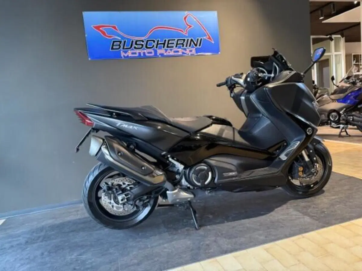 Yamaha T-Max 530 SX (2017 - 19) (2)