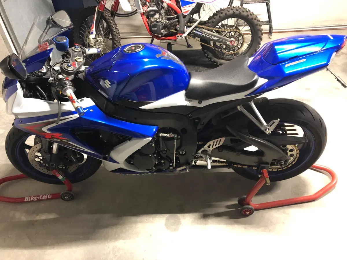 Suzuki GSX R 750 (2008 - 10) (3)