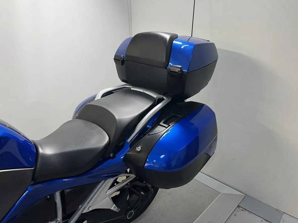 Bmw R 1250 RT (2021 - 25) (2)
