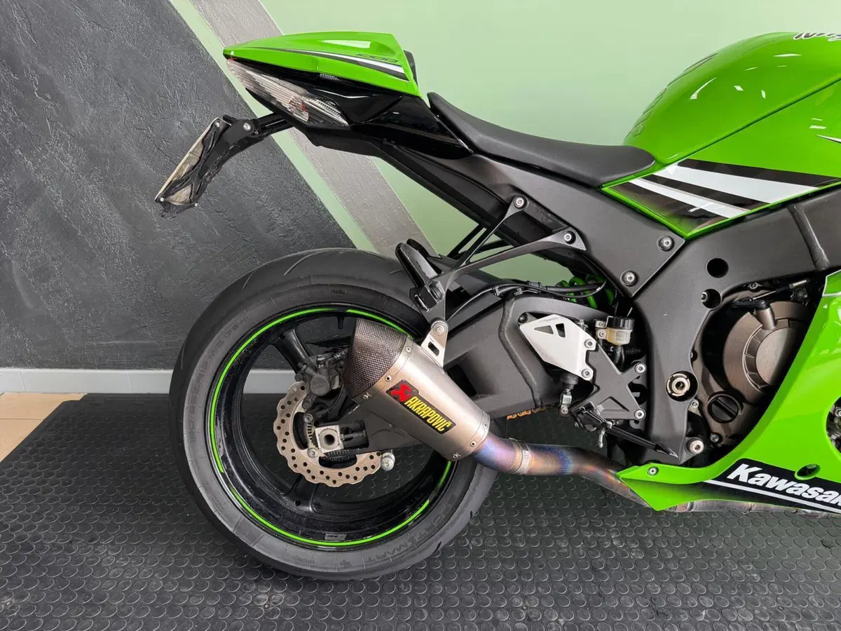 Kawasaki Ninja 1000 ZX-10R (2011 - 15) (6)