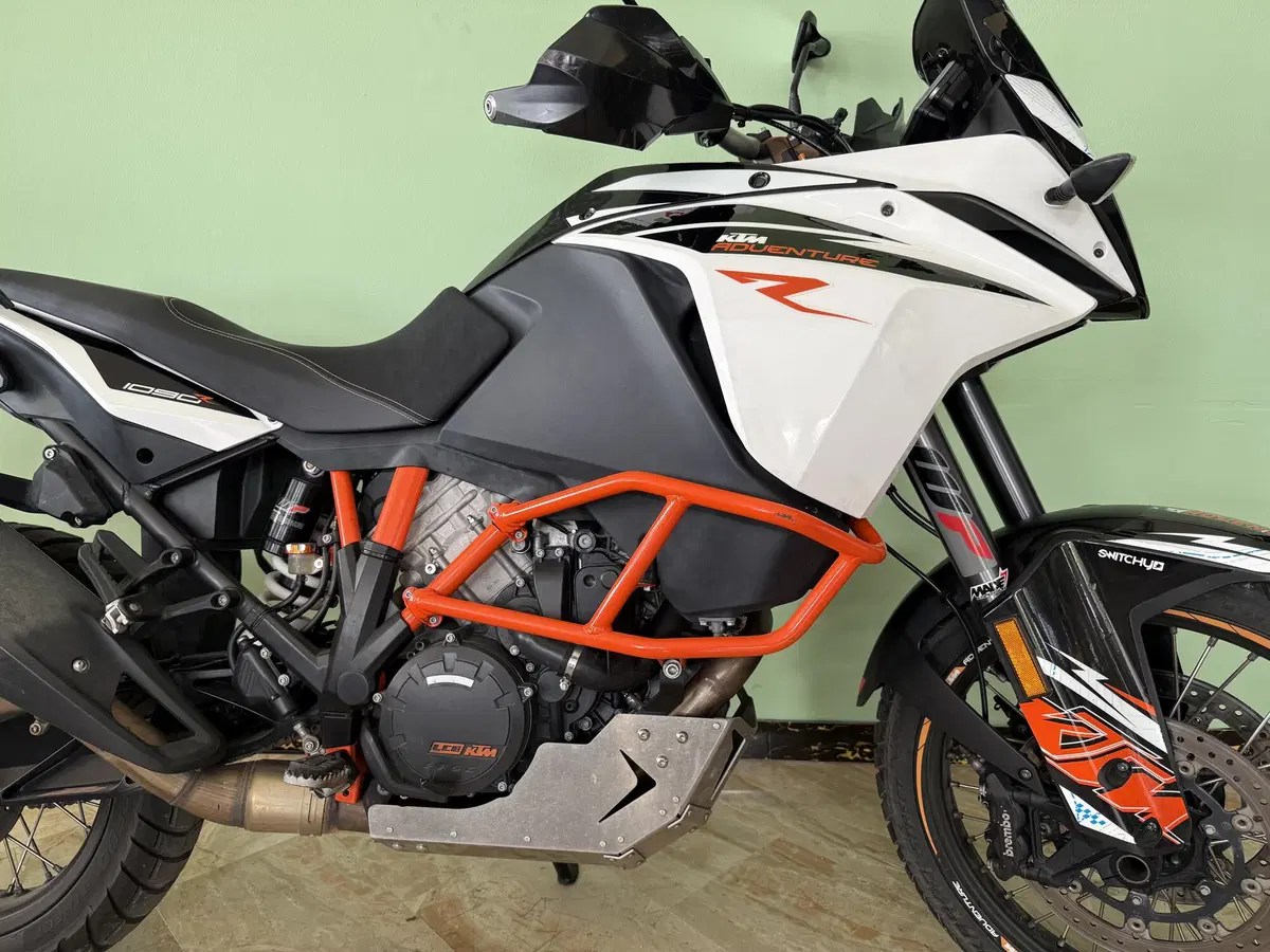 KTM 1090 Adventure R (2017 - 19) (10)