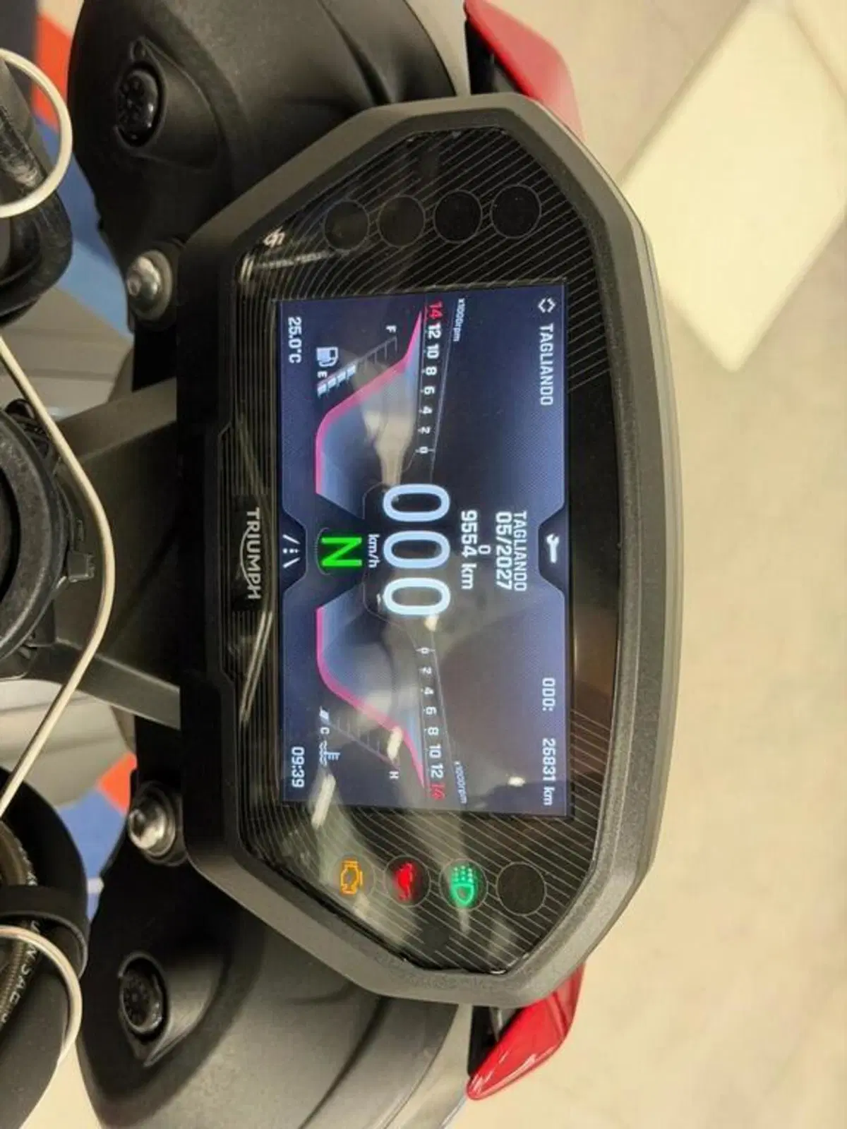 Triumph Street Triple 765 RS (2023 - 26) (7)