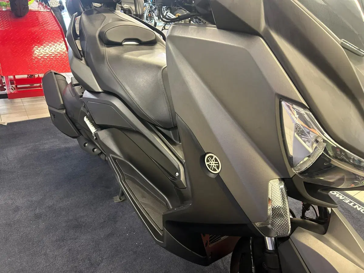 Yamaha X-Max 400 (2013 - 16) (5)