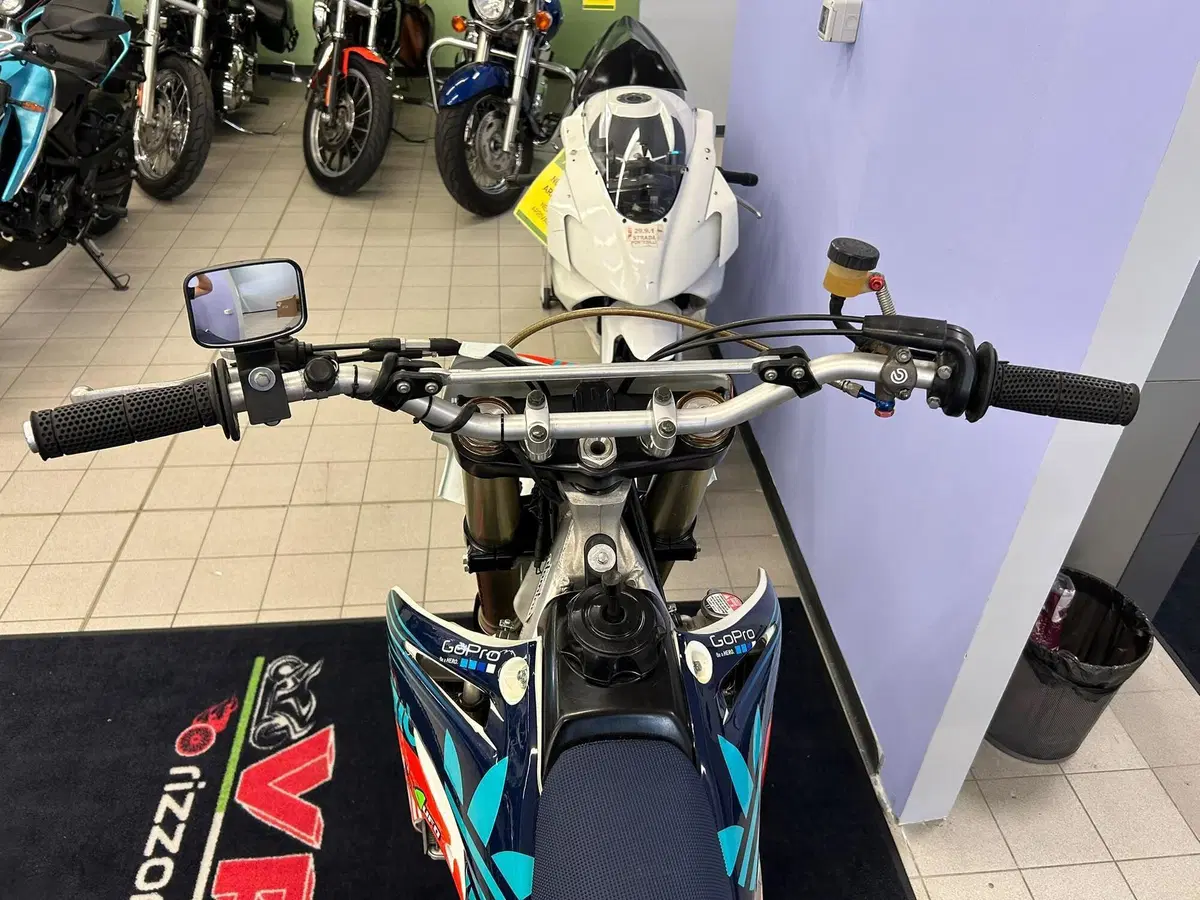 Honda CRF 450R (2003 - 04) (12)