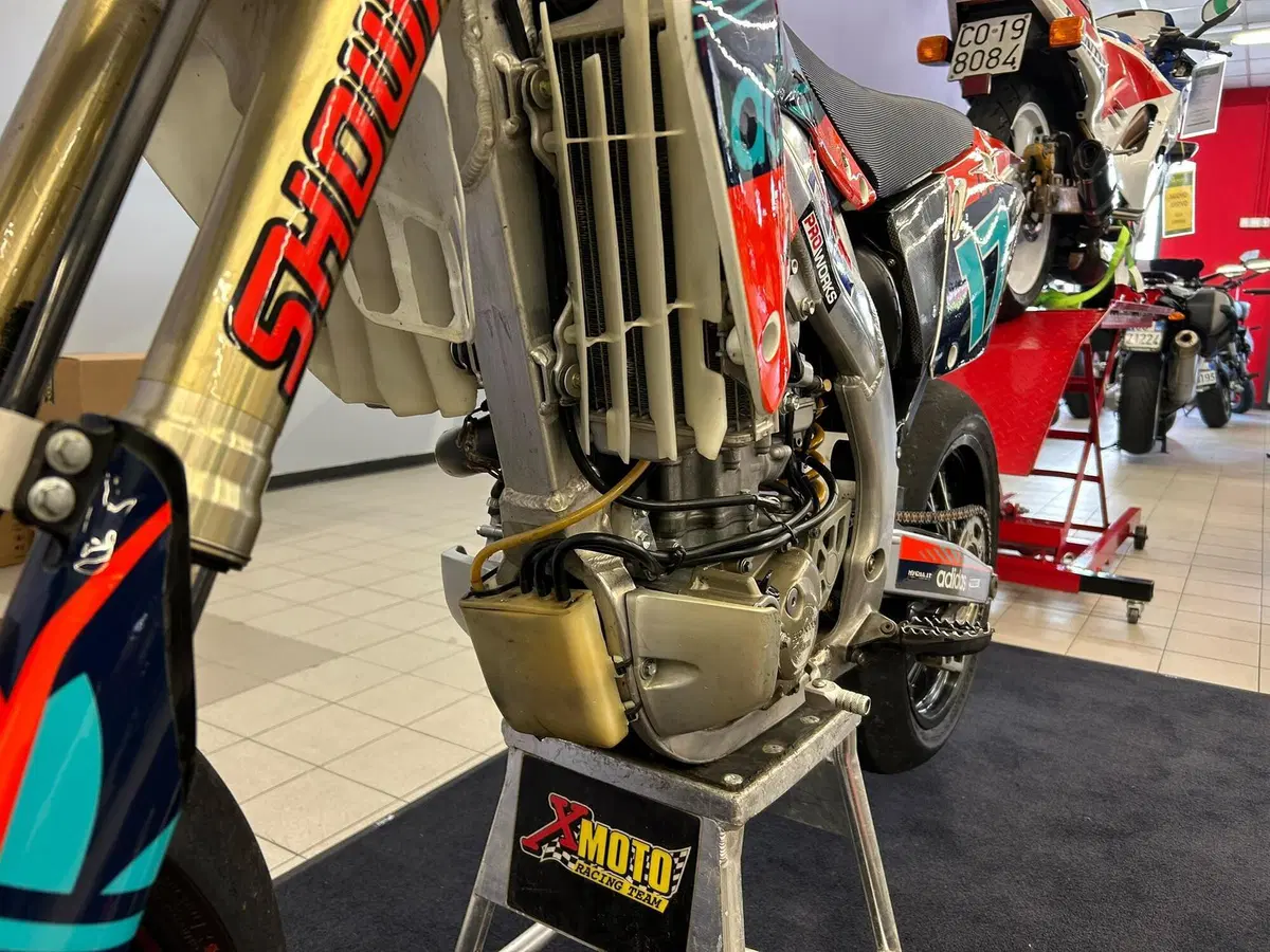 Honda CRF 450R (2003 - 04) (15)