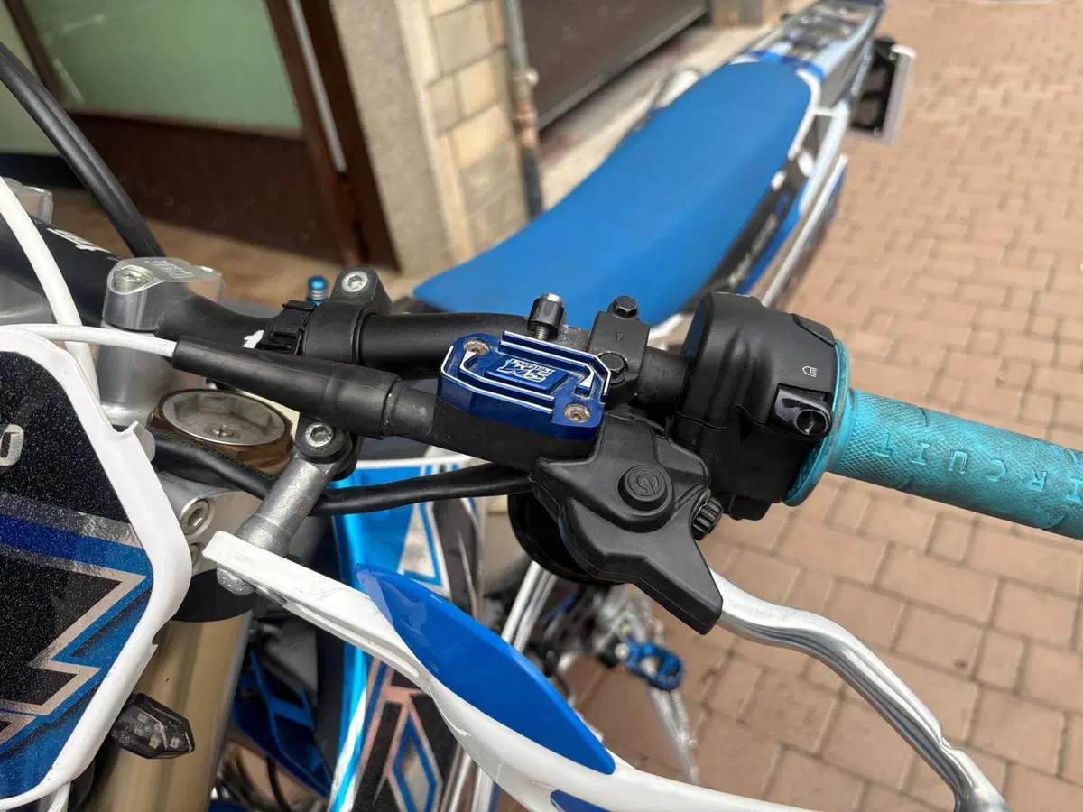 Tm Moto SMR 125 Fi 2T (2023) (15)
