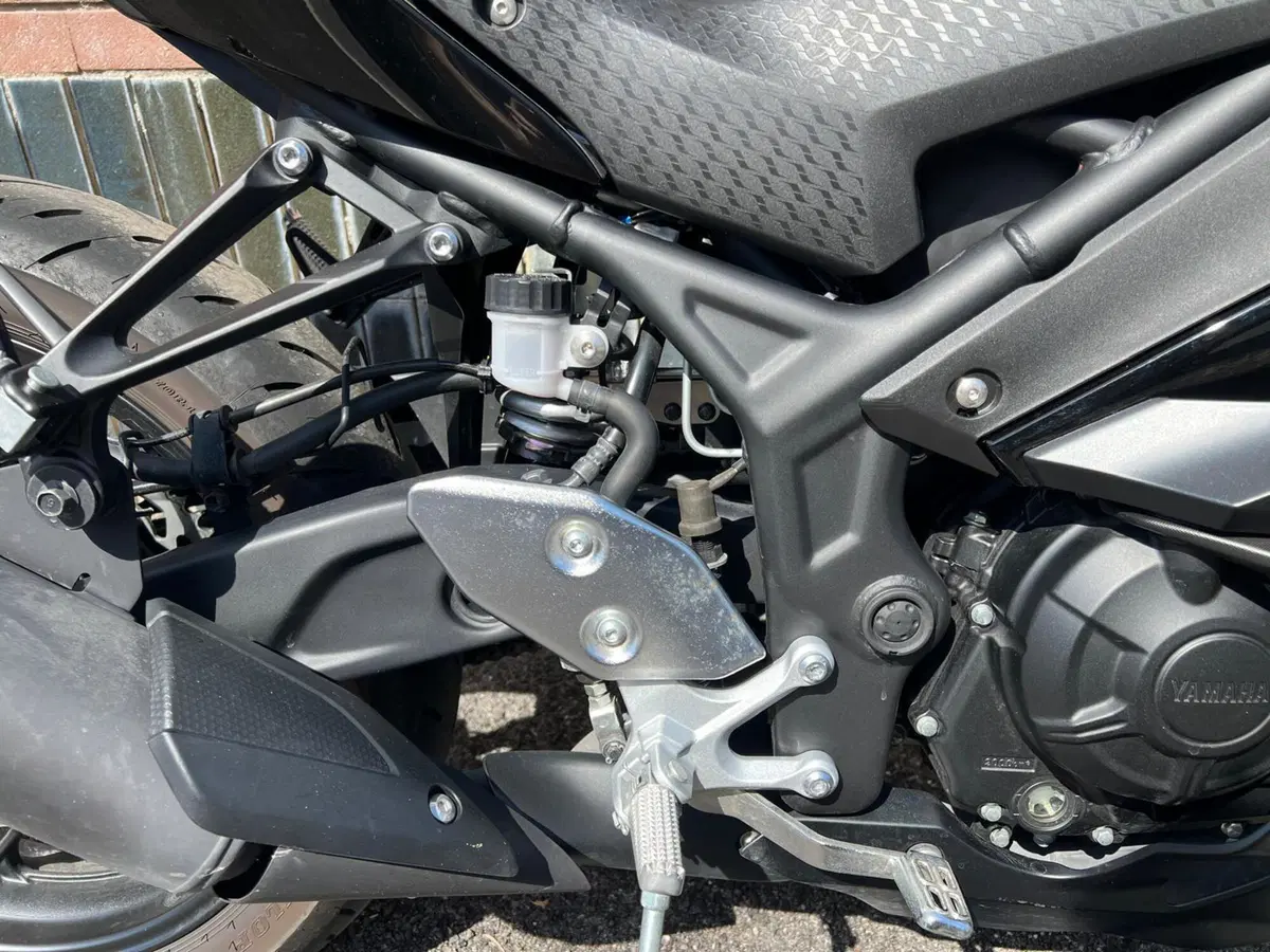 Yamaha YZF R3 (2021 - 24) (7)