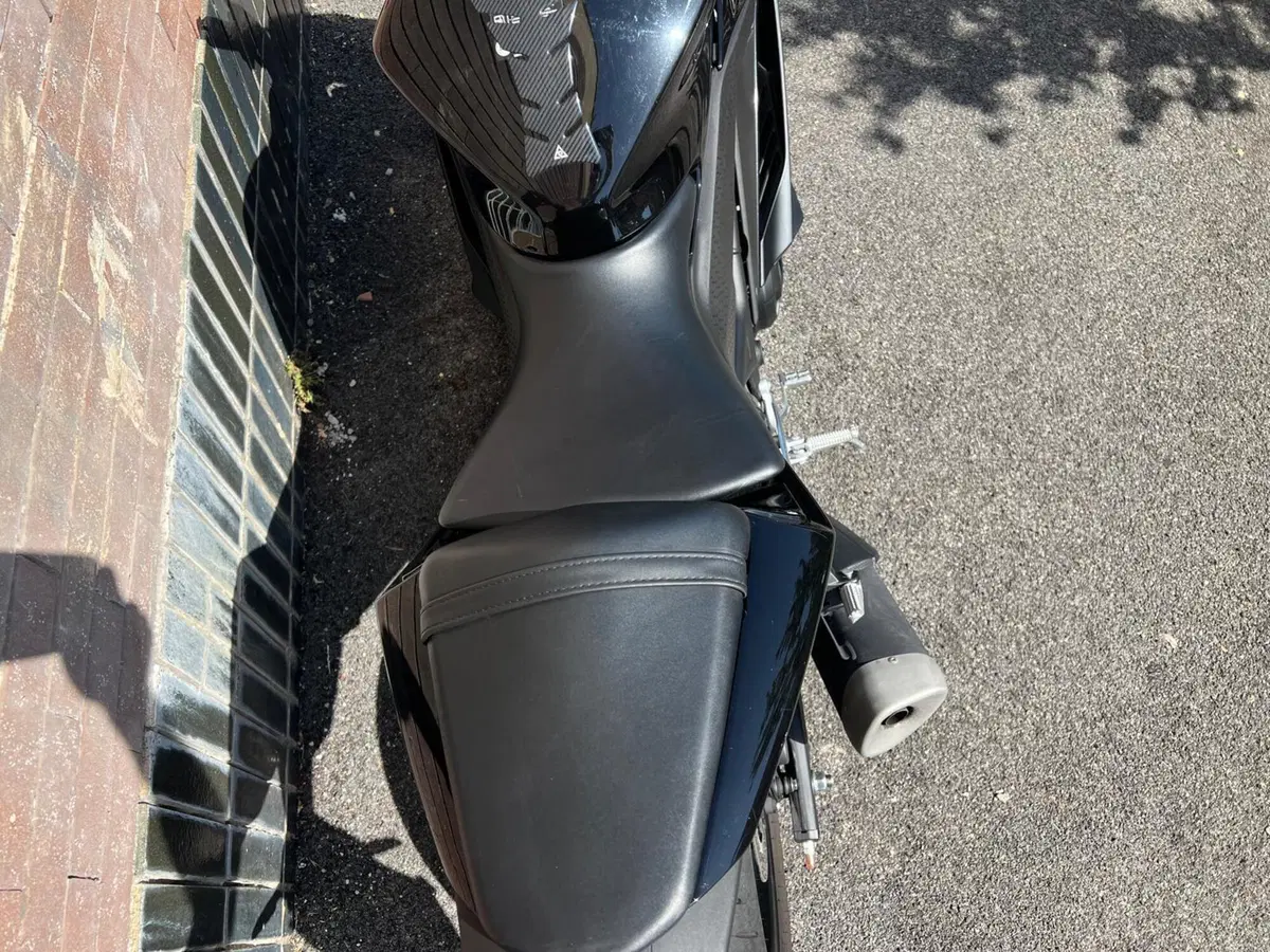 Yamaha YZF R3 (2021 - 24) (9)