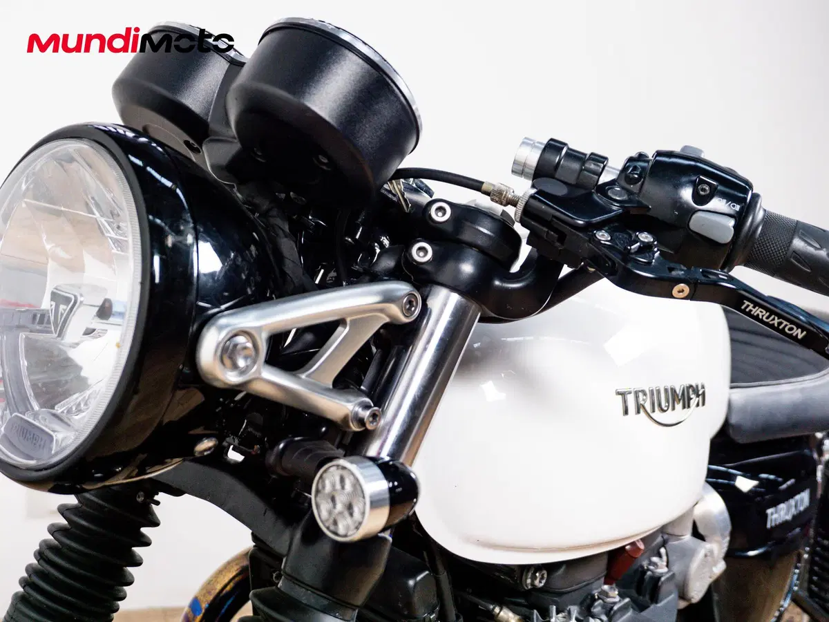 Triumph Thruxton 1200 R (2016) (13)