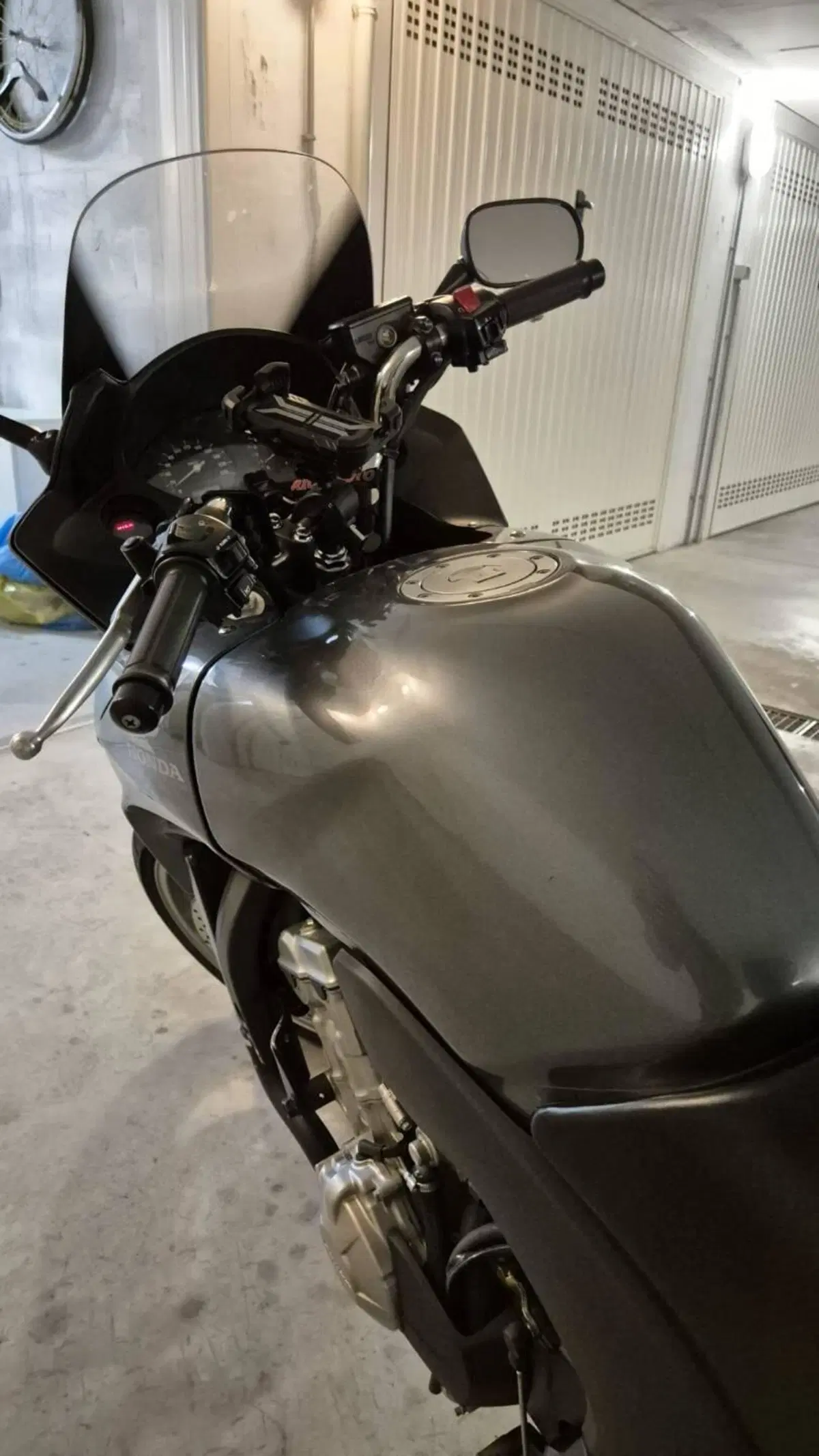 Honda CBF 600 N (2005- 11) (18)