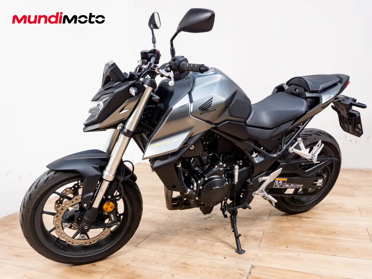 Honda CB 750 Hornet (2025) (8)