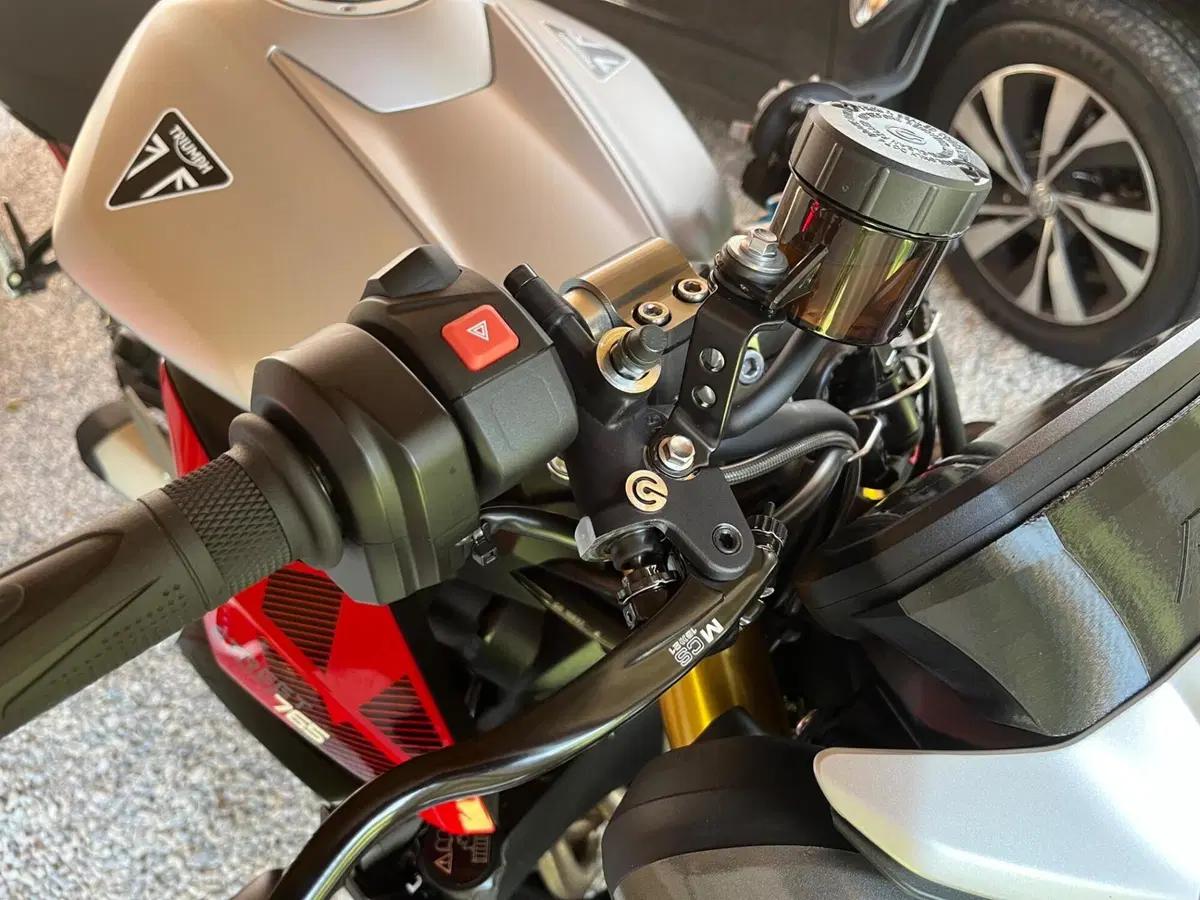 Triumph Street Triple 765 RX (2026) (5)
