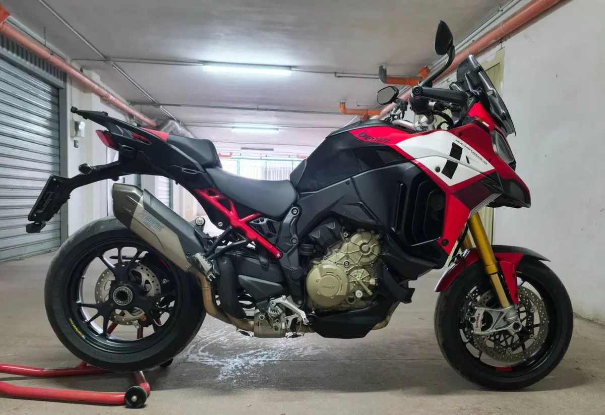 Ducati Multistrada V4 Pikes Peak (2021 - 24) (12)