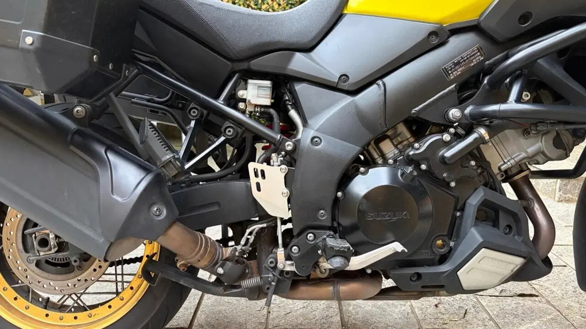 Suzuki V-Strom 1000XT (2017 - 20) (2)