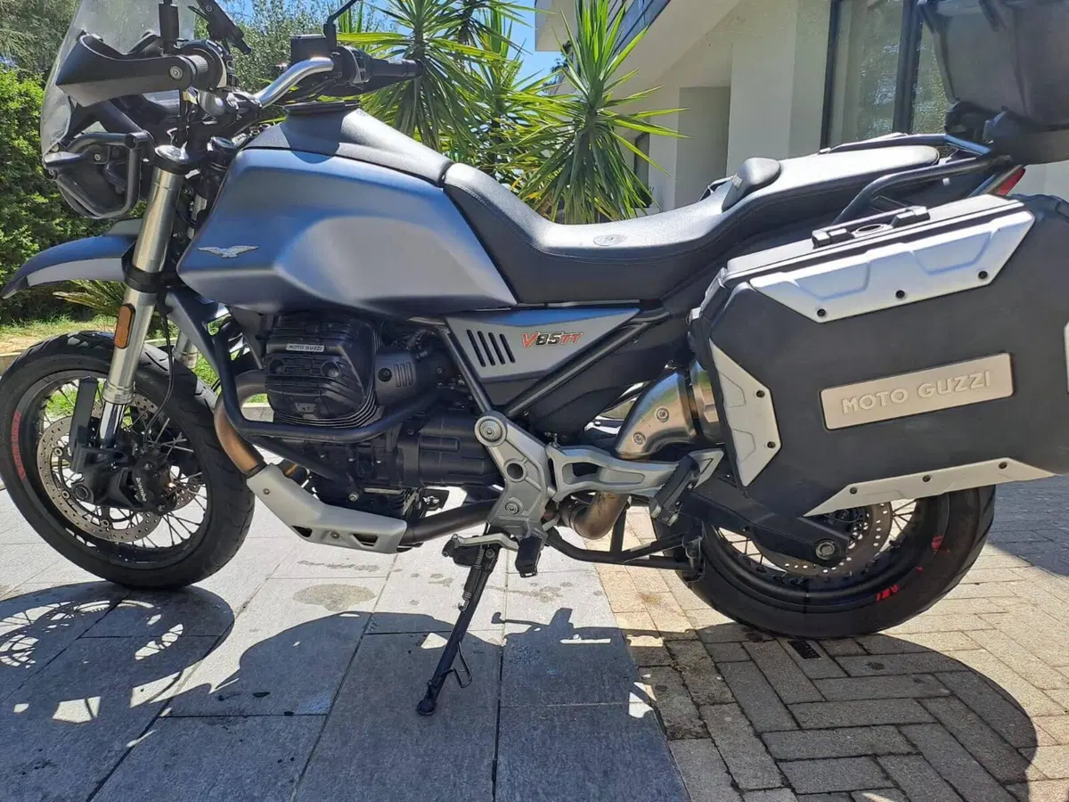 Moto Guzzi V85 TT (2019 - 20) (3)