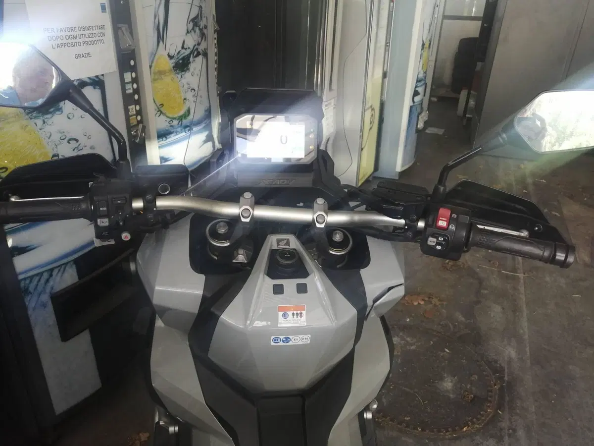 Honda X-ADV 750 DCT Travel (2021 - 24) (5)
