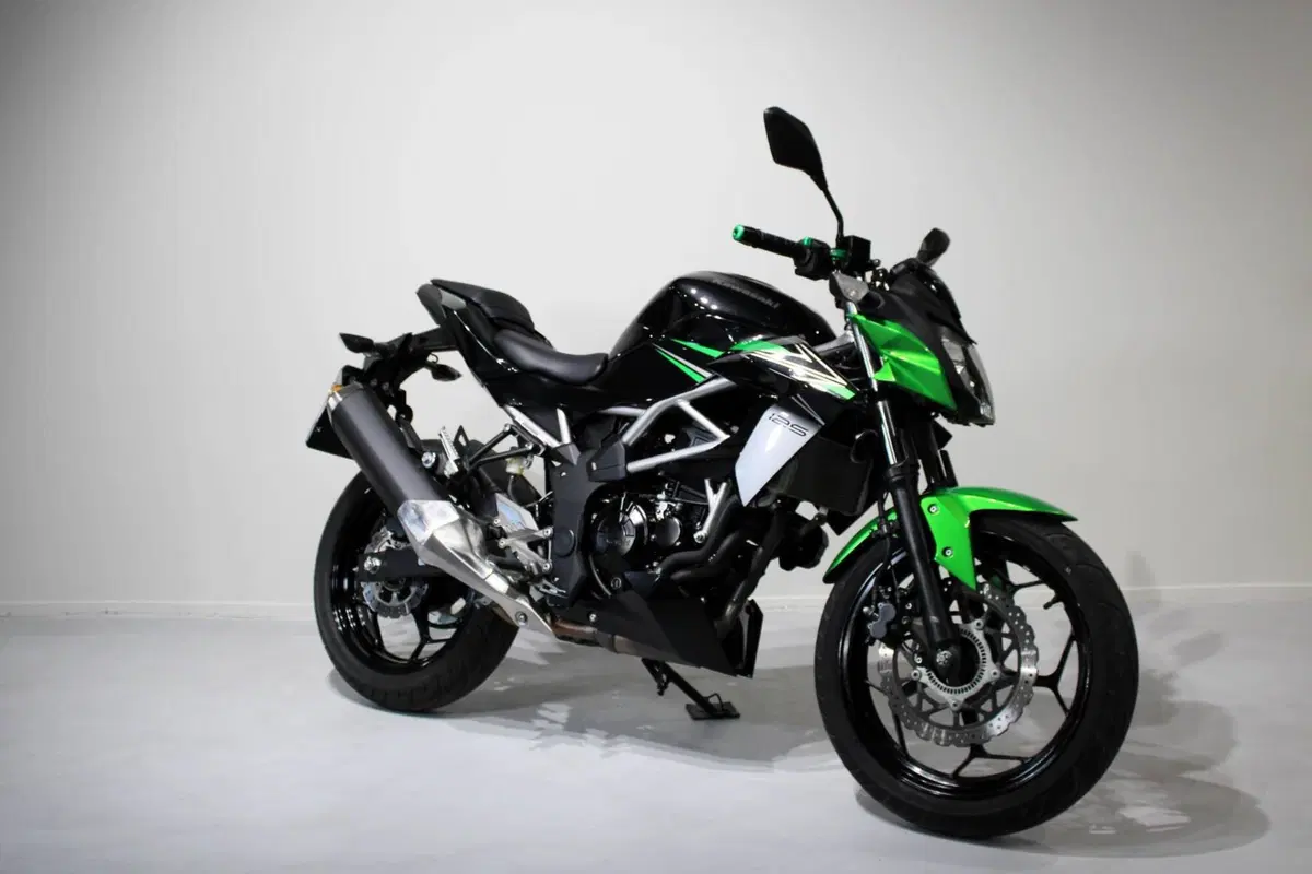 Kawasaki Z 125 (2021 - 24) (2)