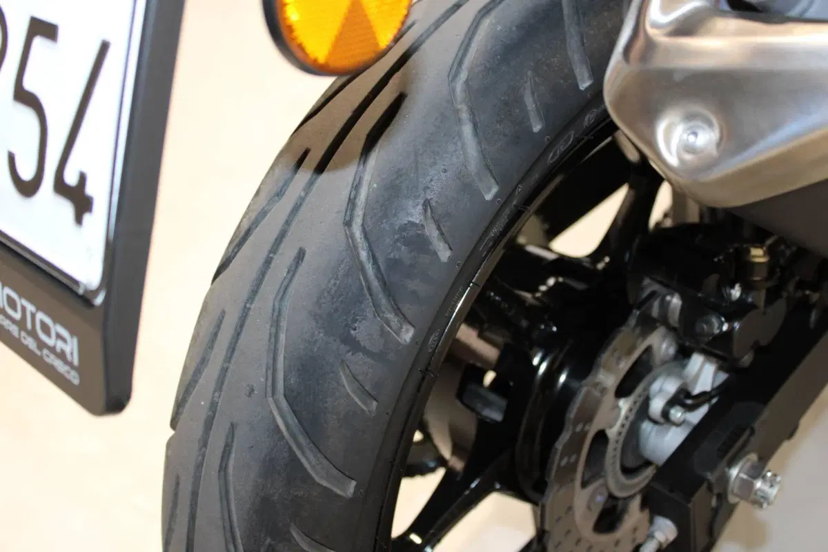 Kawasaki Z 125 (2021 - 24) (7)