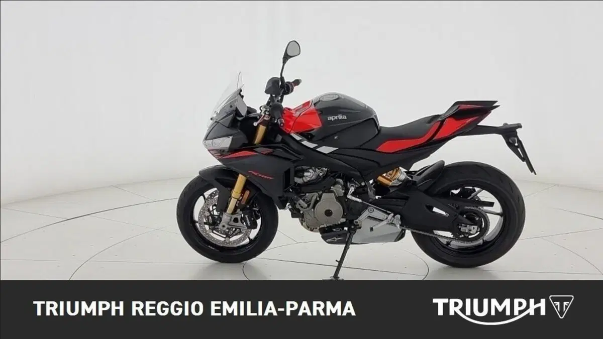 Aprilia Tuono 660 Factory (2022 - 24) (4)