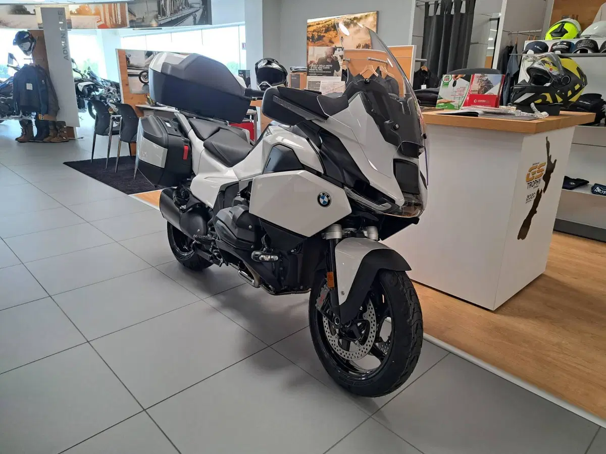 Bmw R 1300 RT (2026) (2)