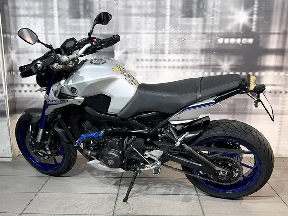 Yamaha MT-09 Street Rally (2014 - 16) (2)