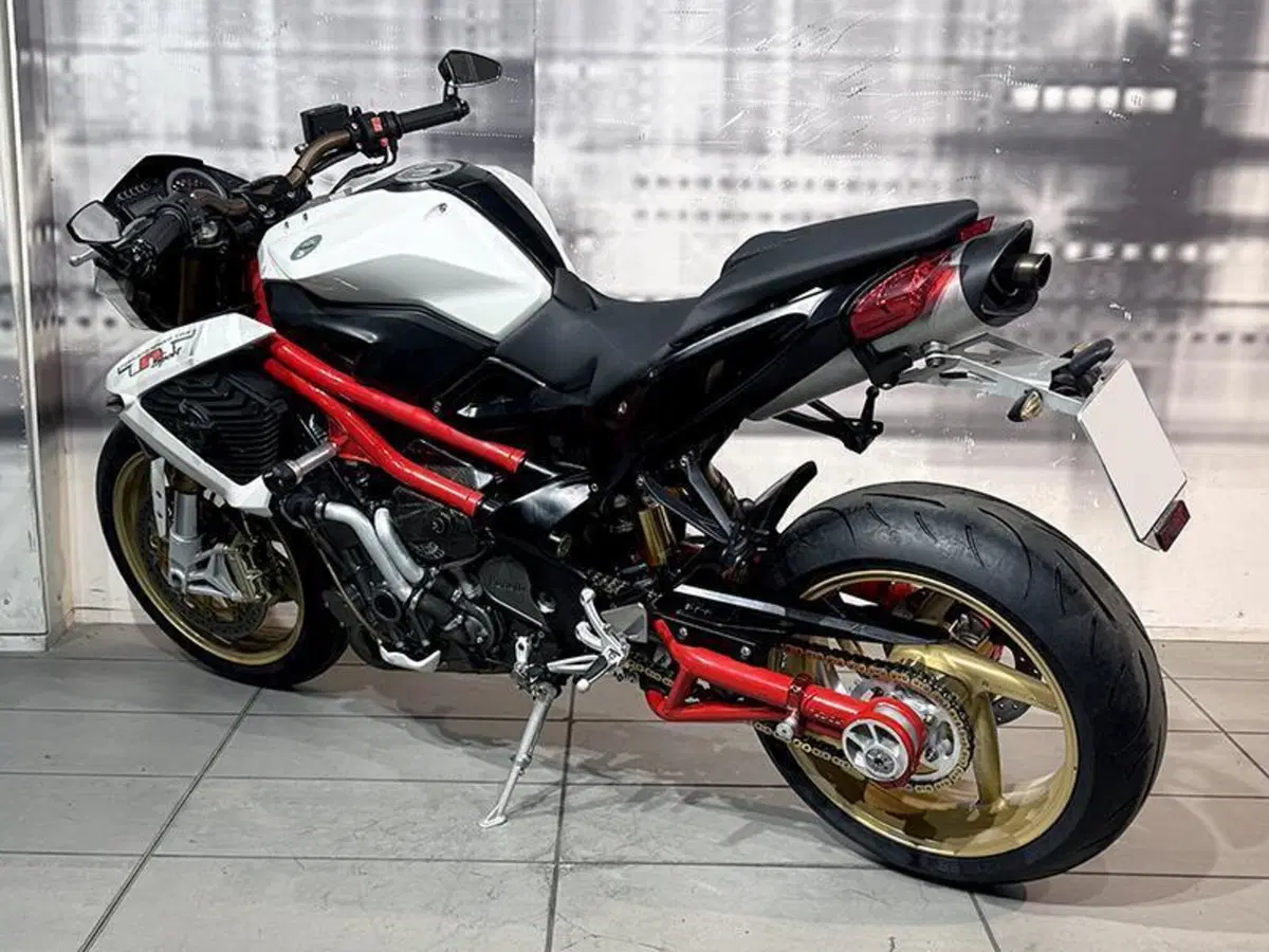 Benelli TNT 1130 (2004 - 08) (2)
