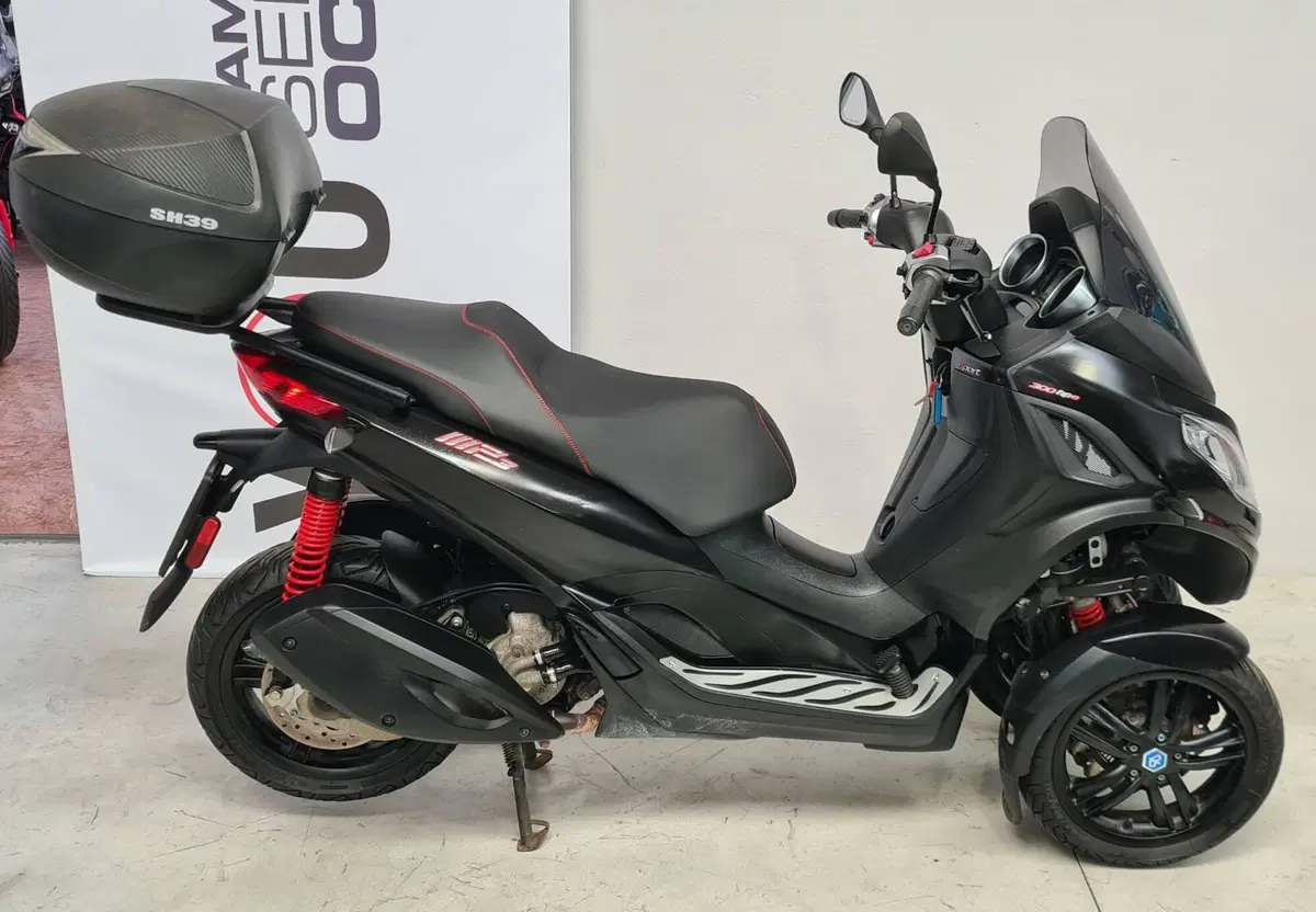 Piaggio MP3 300 Sport ABS Hpe (2021 - 24) (2)