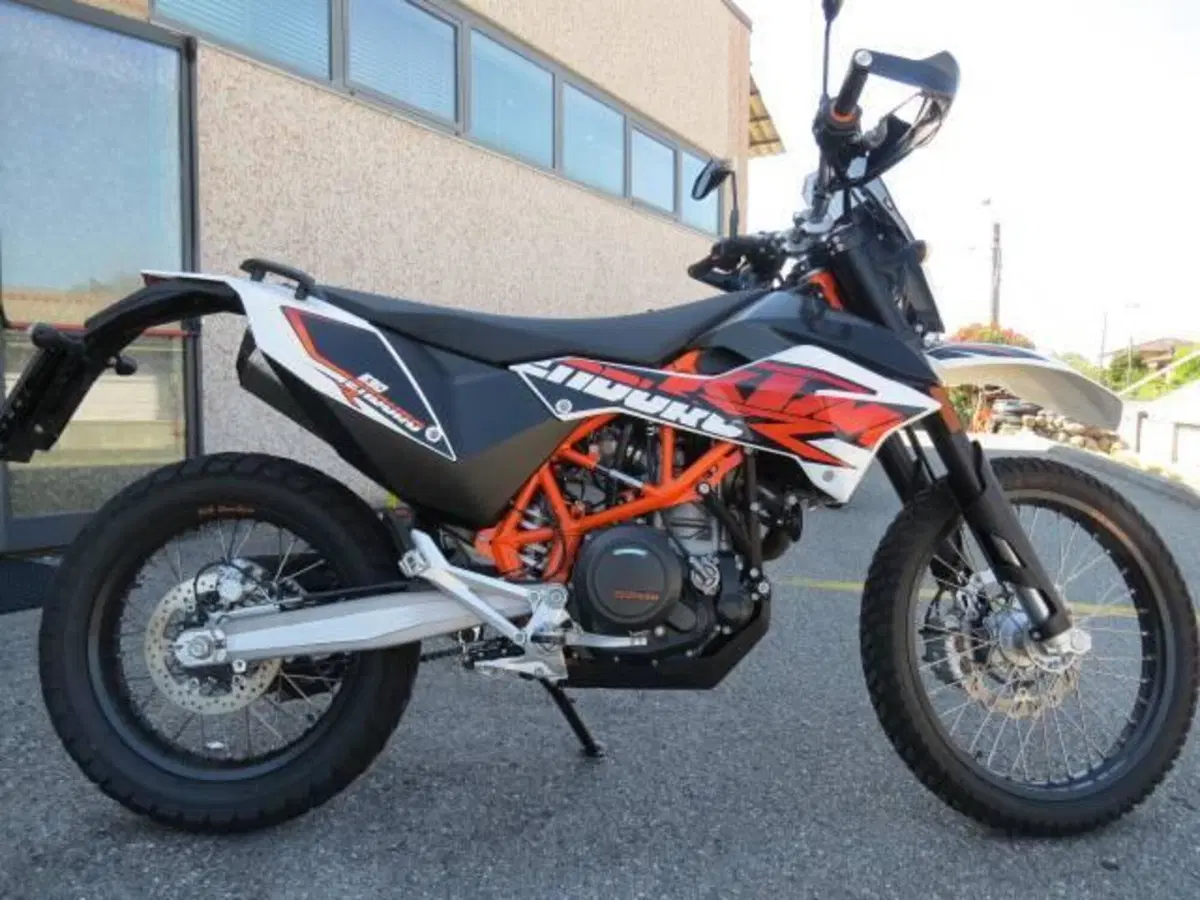 KTM 690 Enduro R (2012 - 17) (3)
