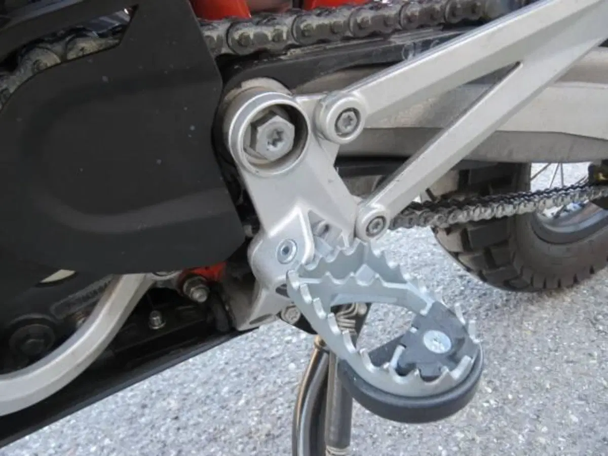 KTM 690 Enduro R (2012 - 17) (12)
