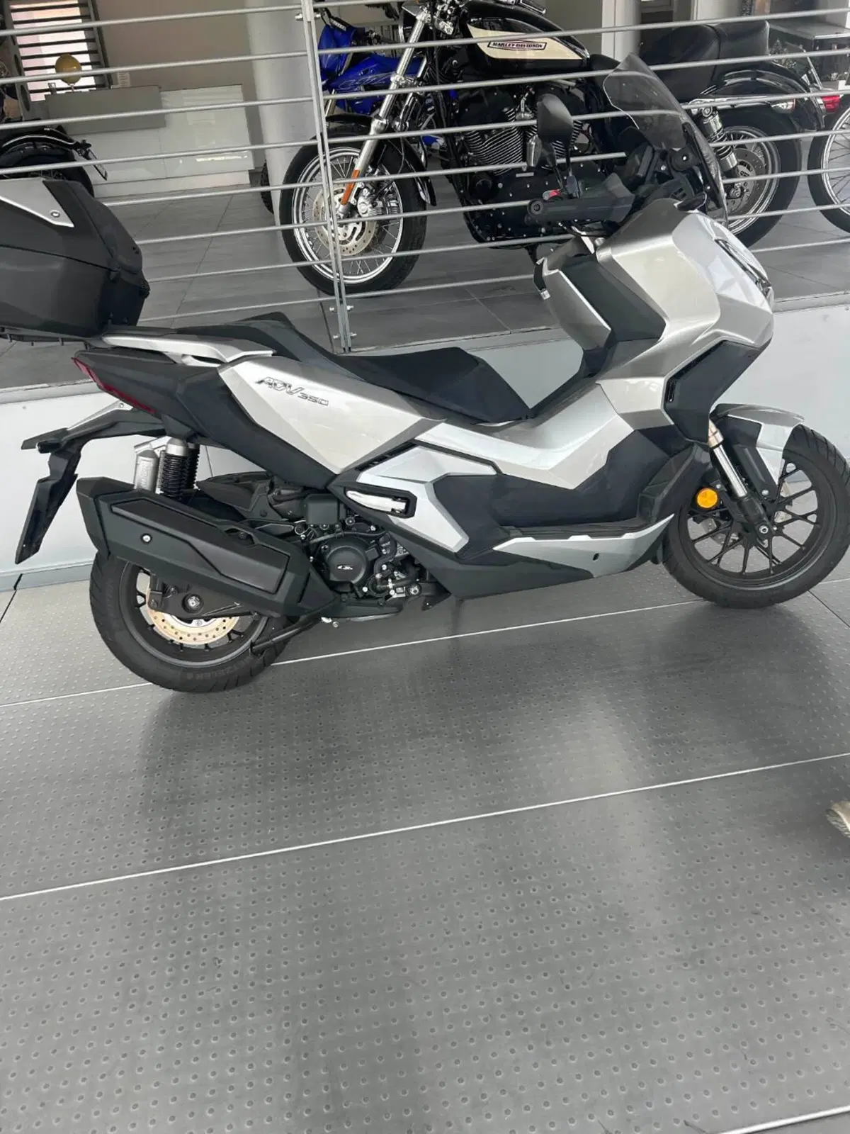 Honda ADV 350 (2022 - 24) (2)