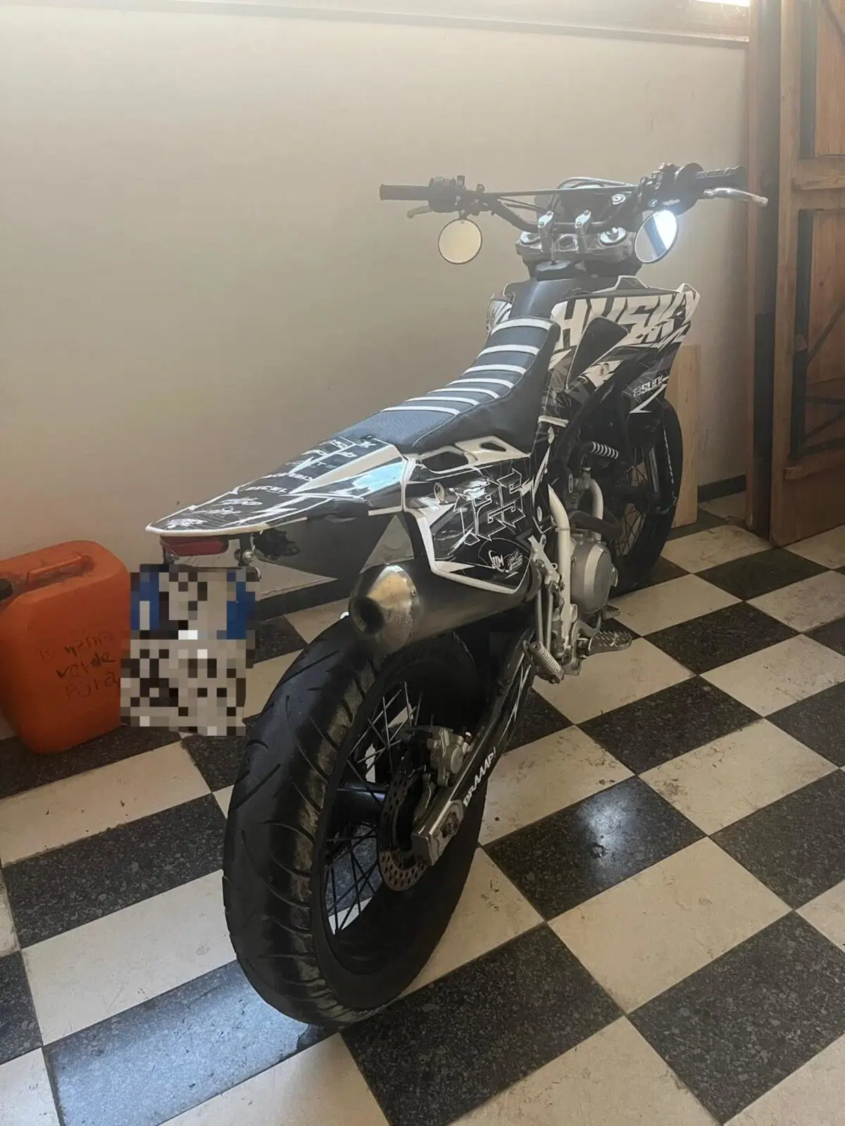 Husqvarna SMS 125 4 (2010 - 12) (6)
