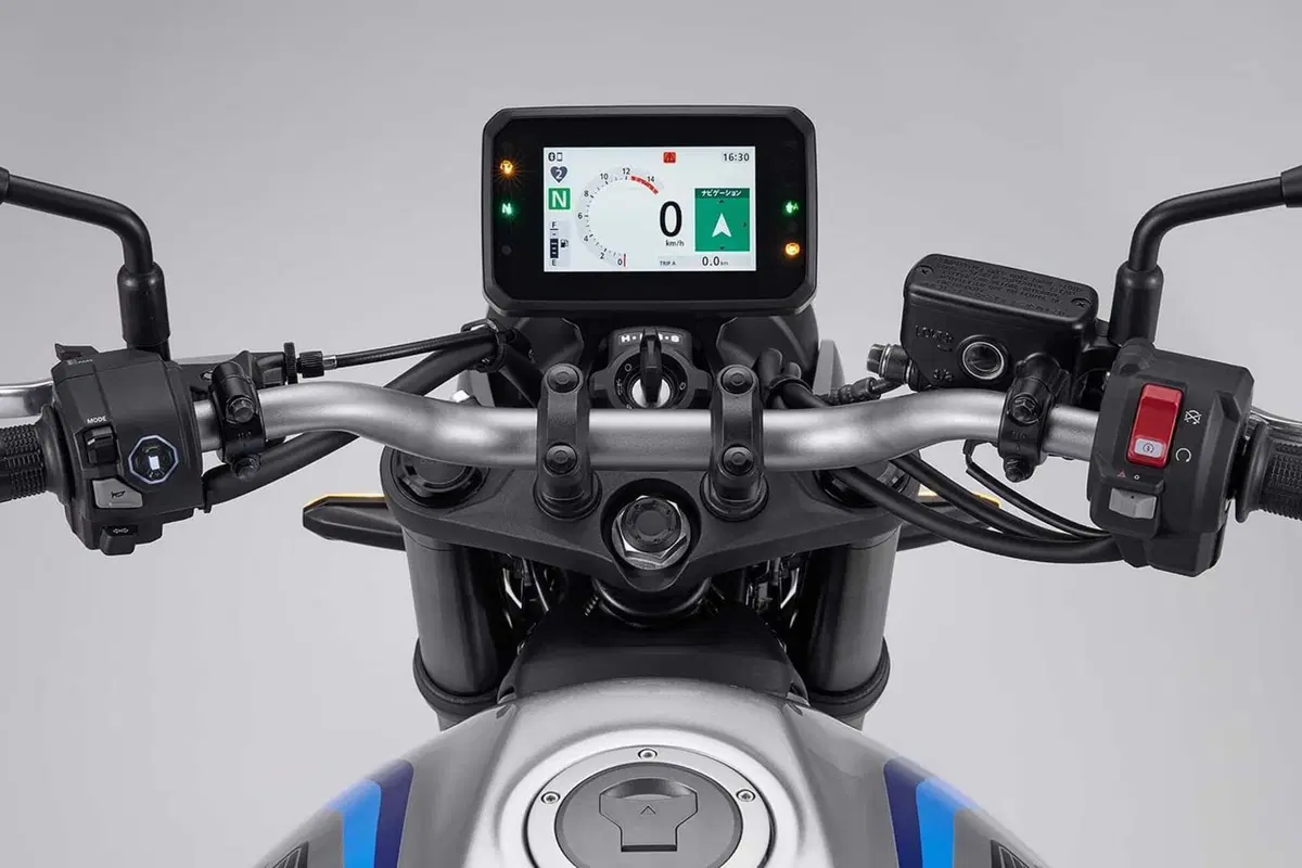Honda CB400 Super Four: debutta in Giappone. Ha 4 cilindri e 58 cv (2)