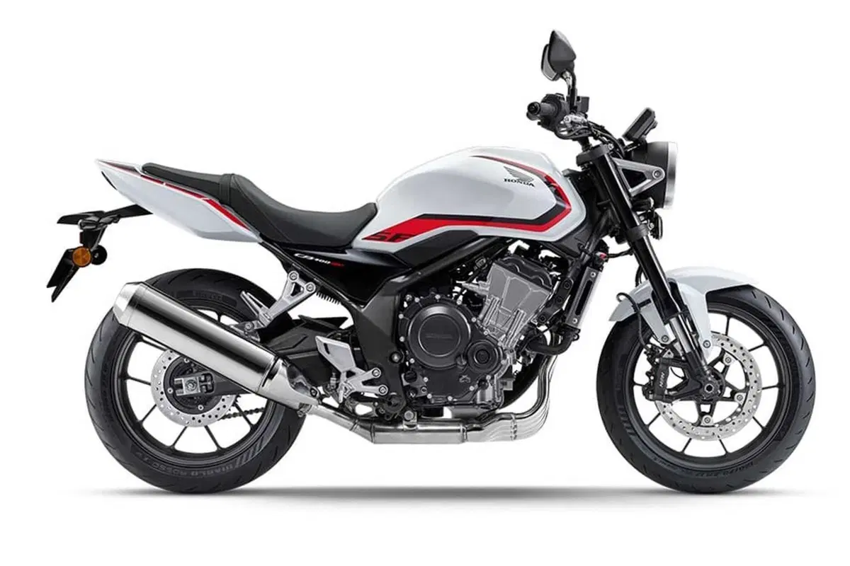 Honda CB400 Super Four: debutta in Giappone. Ha 4 cilindri e 58 cv (3)