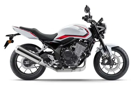 Honda CB400 Super Four: debutta in Giappone. Ha 4 cilindri e 58 cv