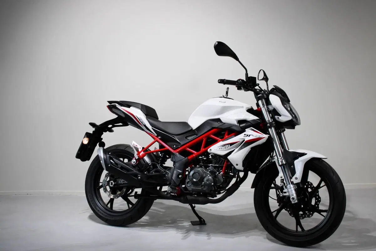 Benelli BN 125 (2021 - 25) (2)