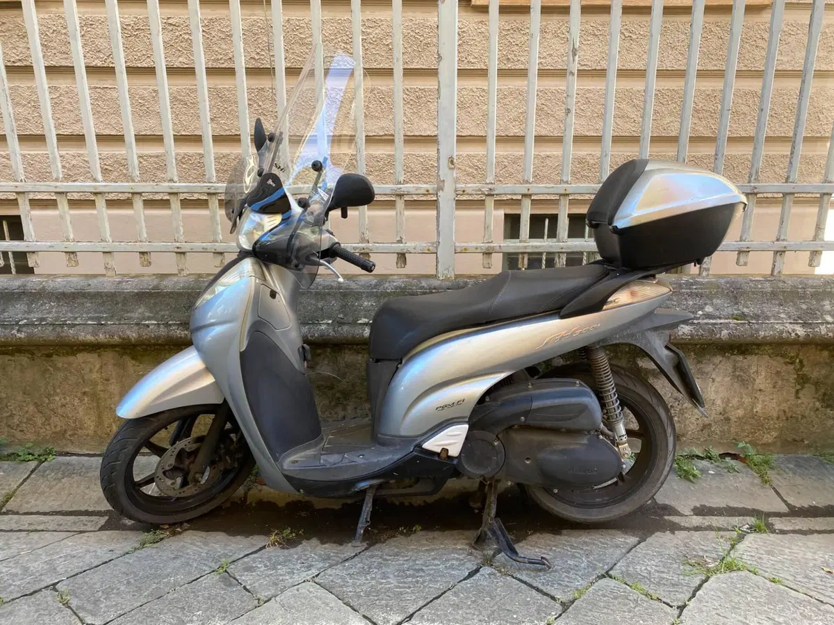 Honda SH 300 i (2006 - 10) (5)
