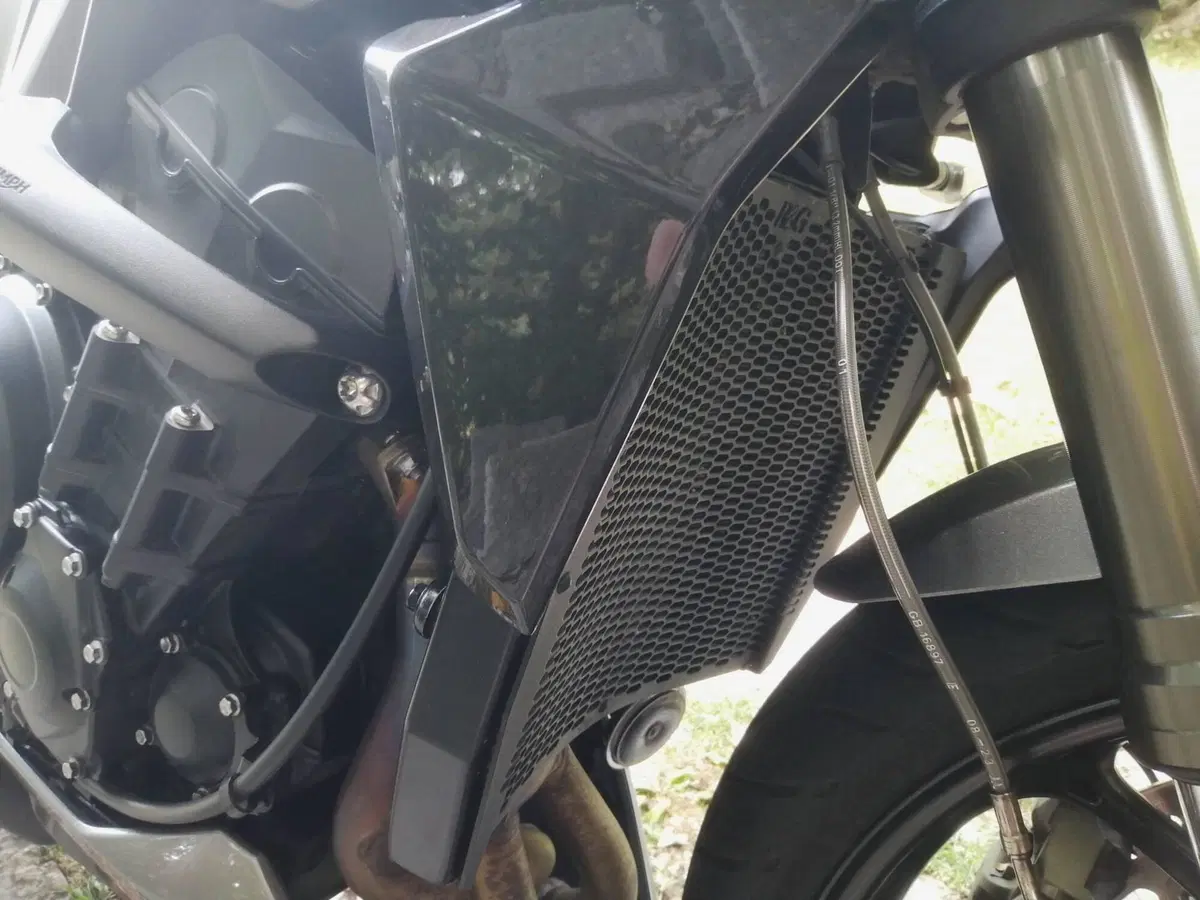 Triumph Street Triple 765 RS (2023 - 26) (3)