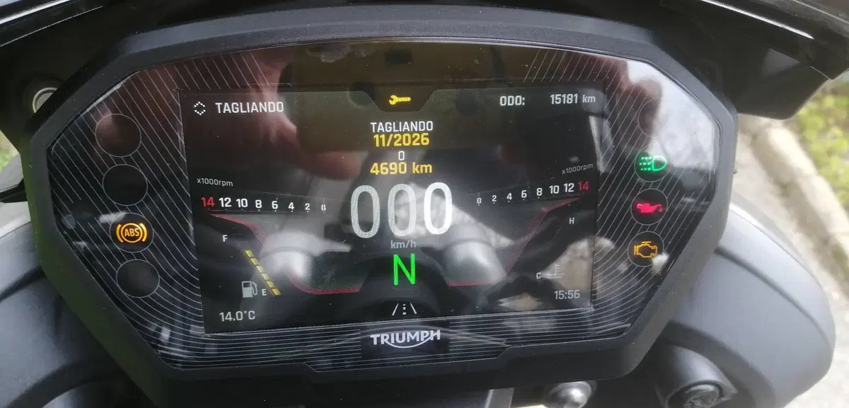 Triumph Street Triple 765 RS (2023 - 26) (15)