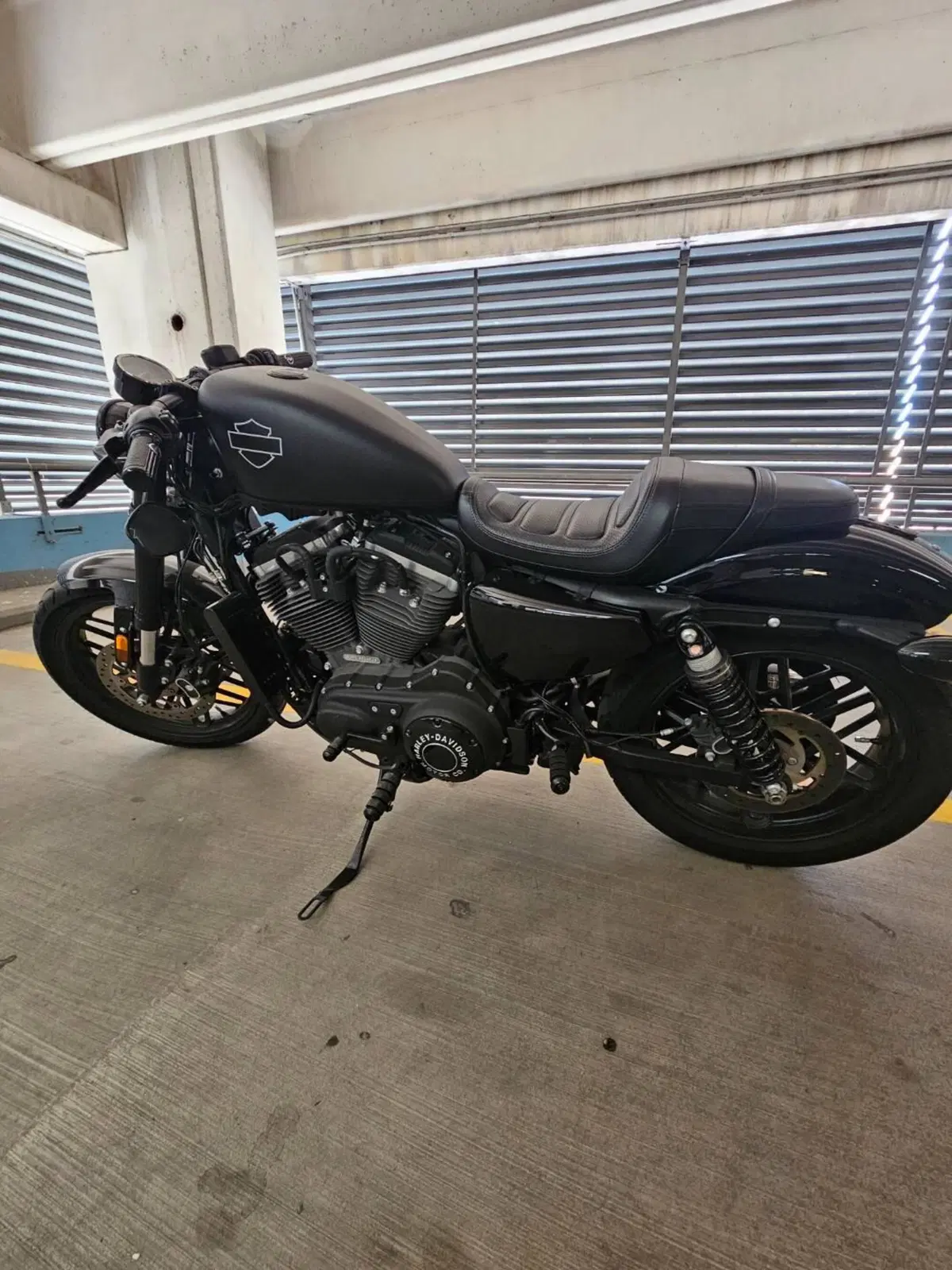 Harley-Davidson 1200 Roadster (2017 - 20) - XL 1200R (6)