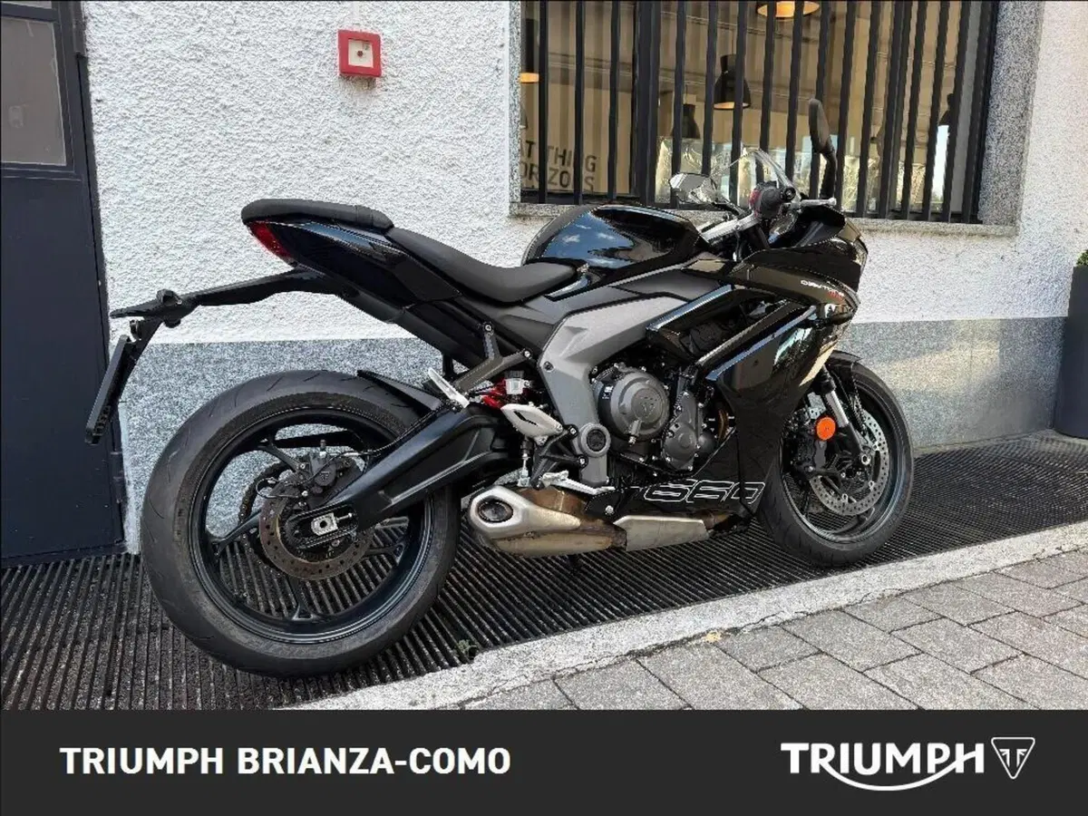 Triumph Daytona 660 (2024 - 26) (3)