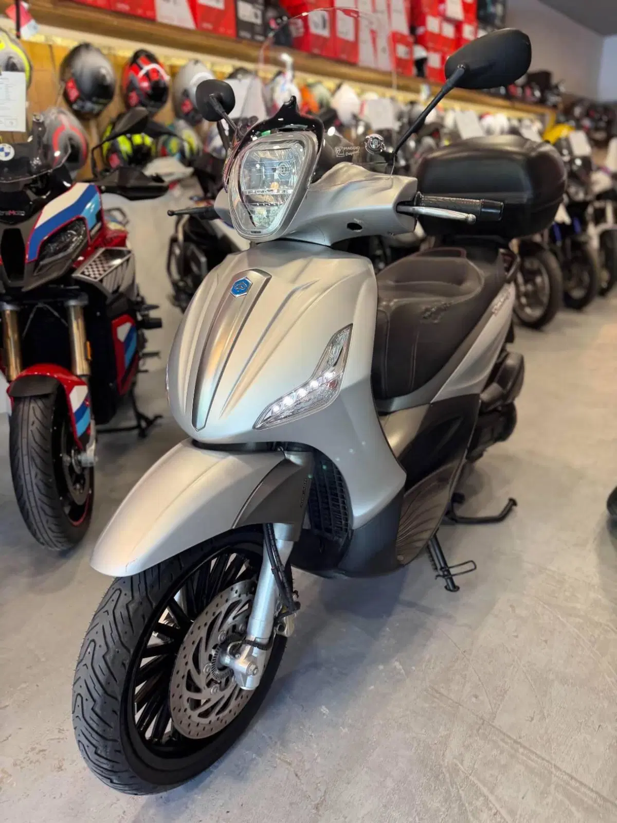 Piaggio Beverly 300 S i.e. ABS-ASR (2016 - 20) (6)