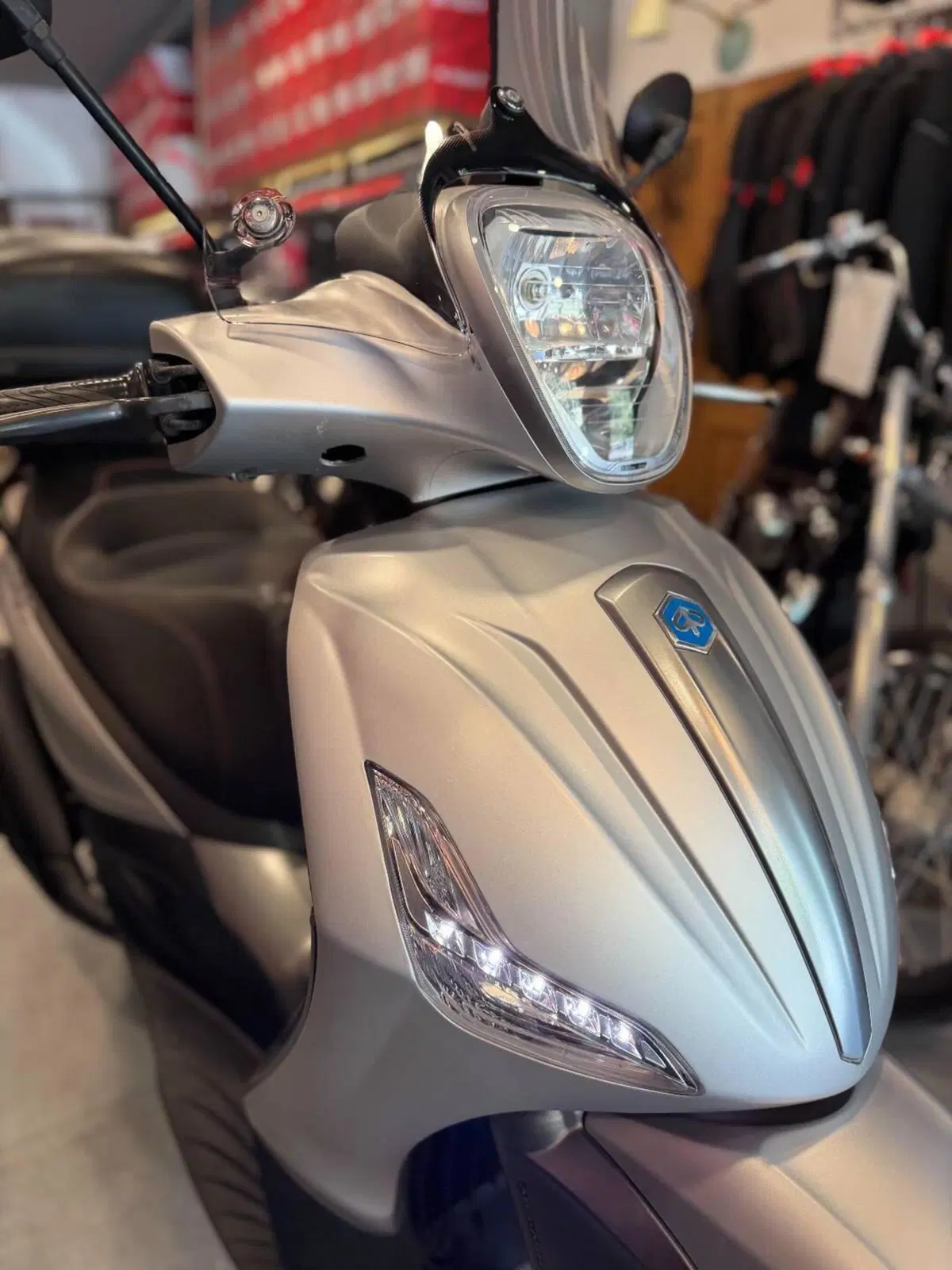 Piaggio Beverly 300 S i.e. ABS-ASR (2016 - 20) (9)