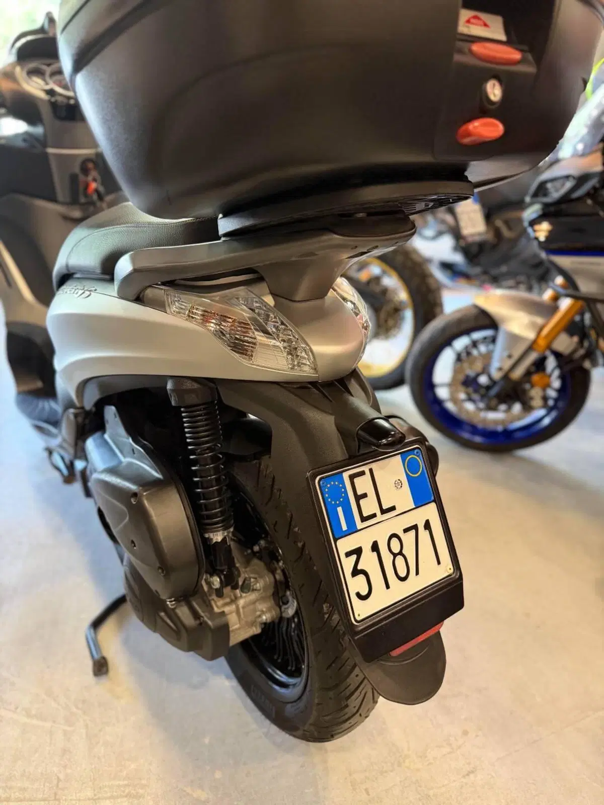 Piaggio Beverly 300 S i.e. ABS-ASR (2016 - 20) (15)