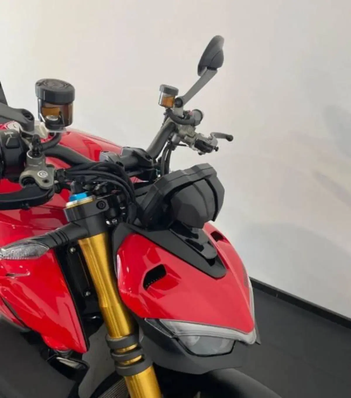 Ducati Streetfighter V4 S (2023 - 24) (5)