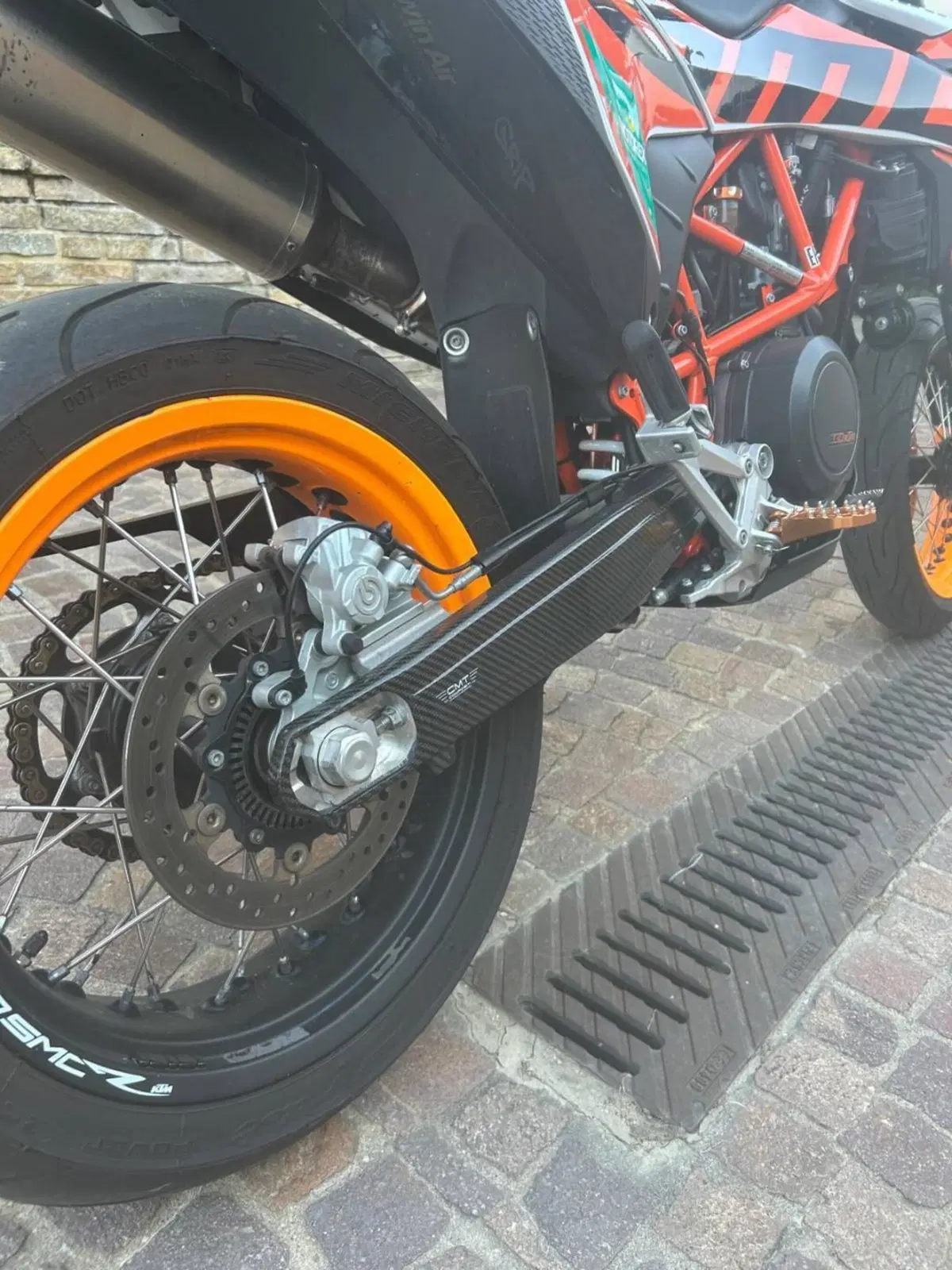 KTM 690 SMC R (2019 - 20) (16)