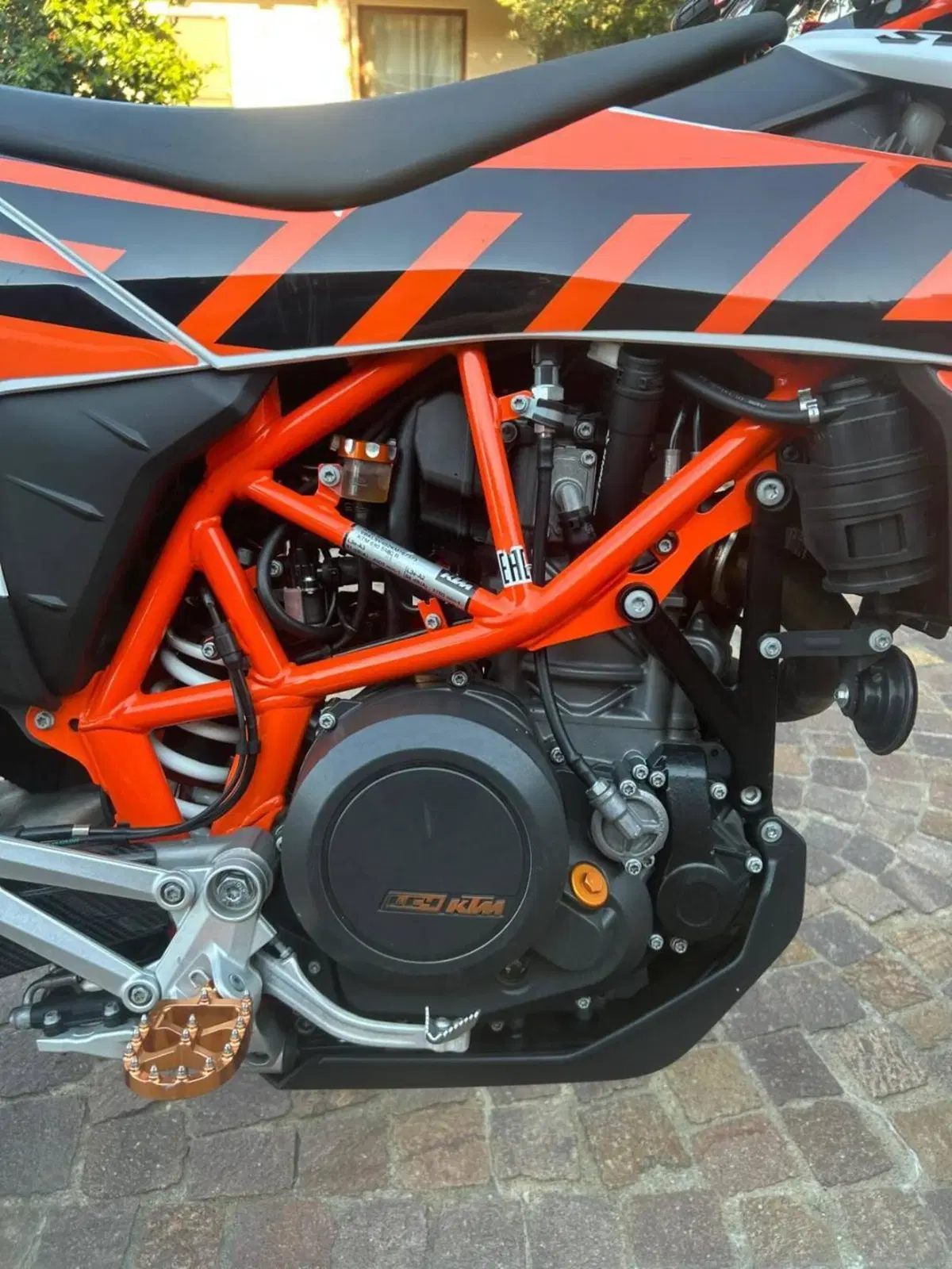 KTM 690 SMC R (2019 - 20) (17)